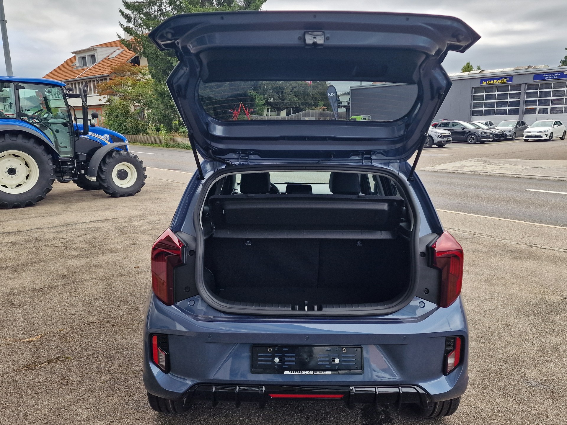 KIA Picanto 1.2 CVVT GT-Line Automatic-showroom-element-3