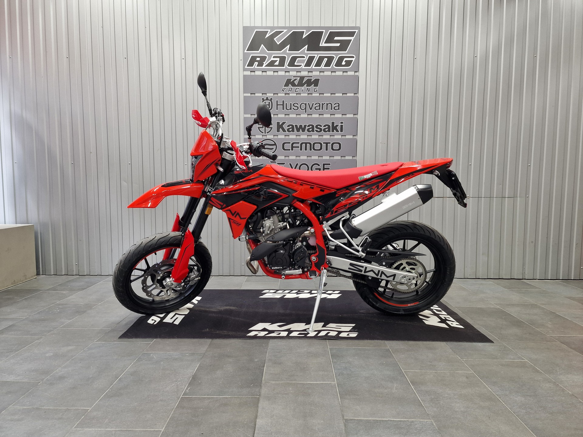 SWM SM 125 R-showroom-element-3