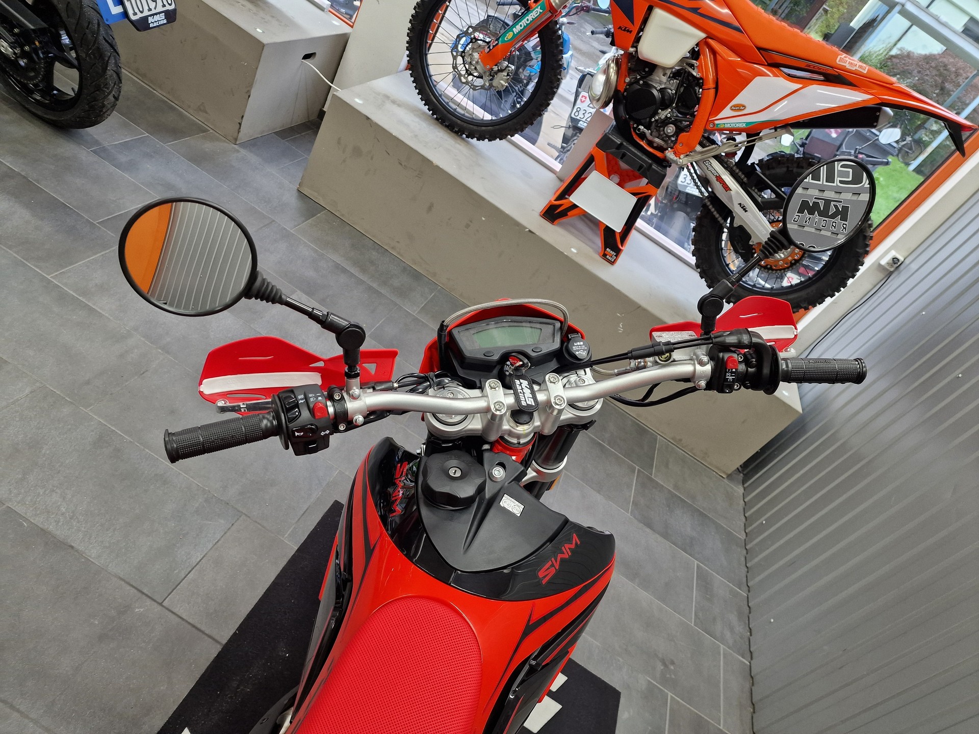SWM SM 125 R-image-9