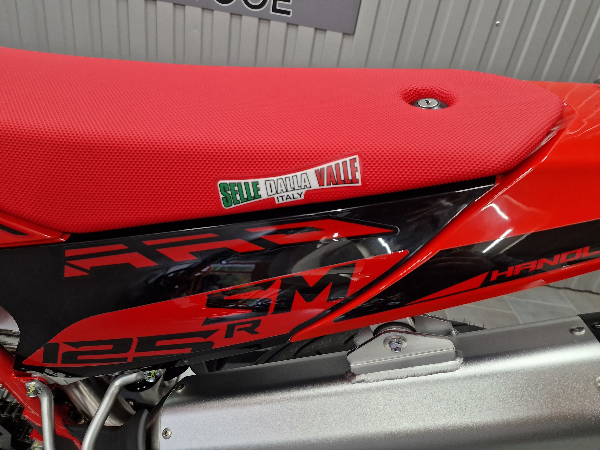 SWM SM 125 R-image-8