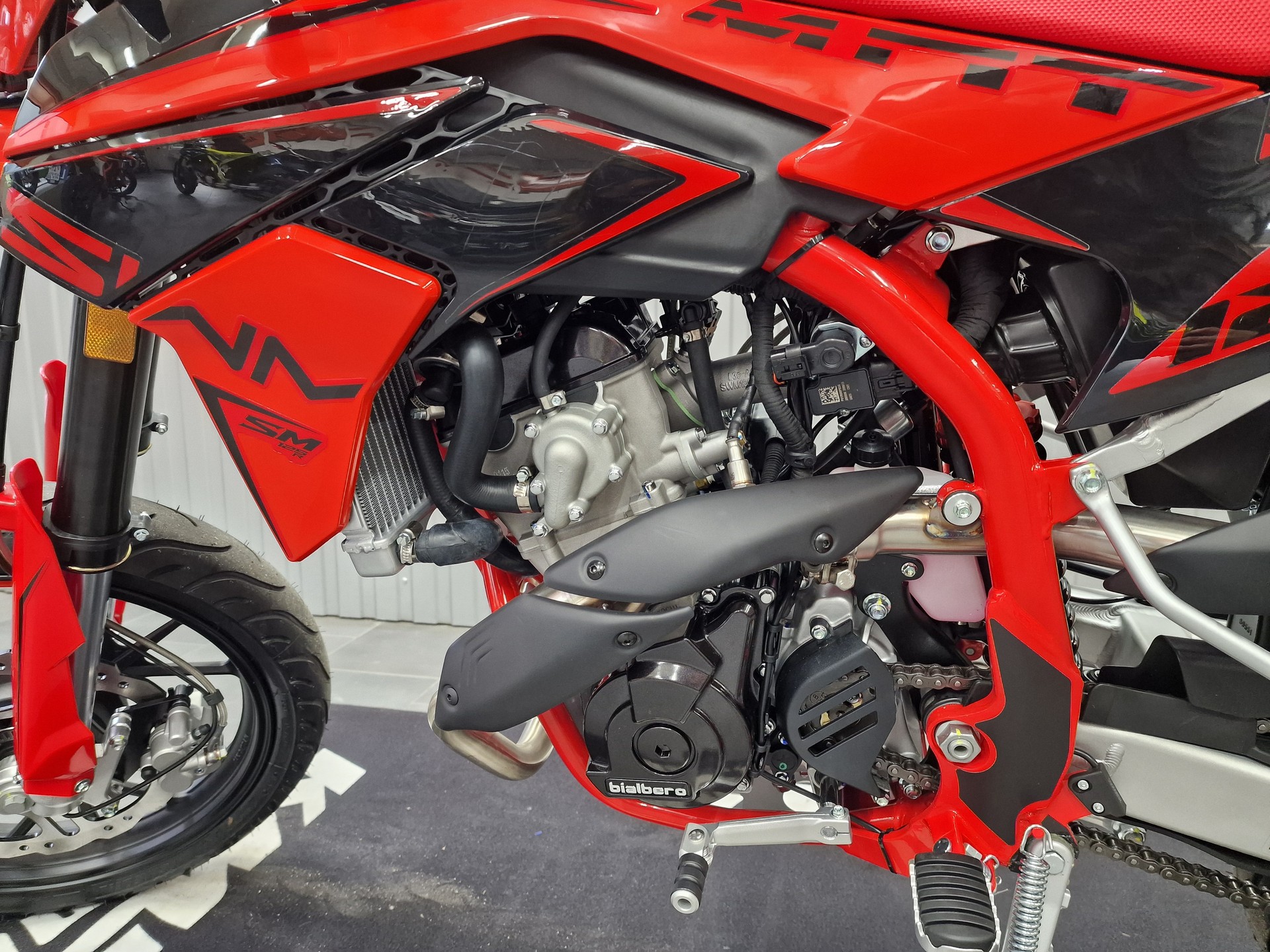 SWM SM 125 R-image-6