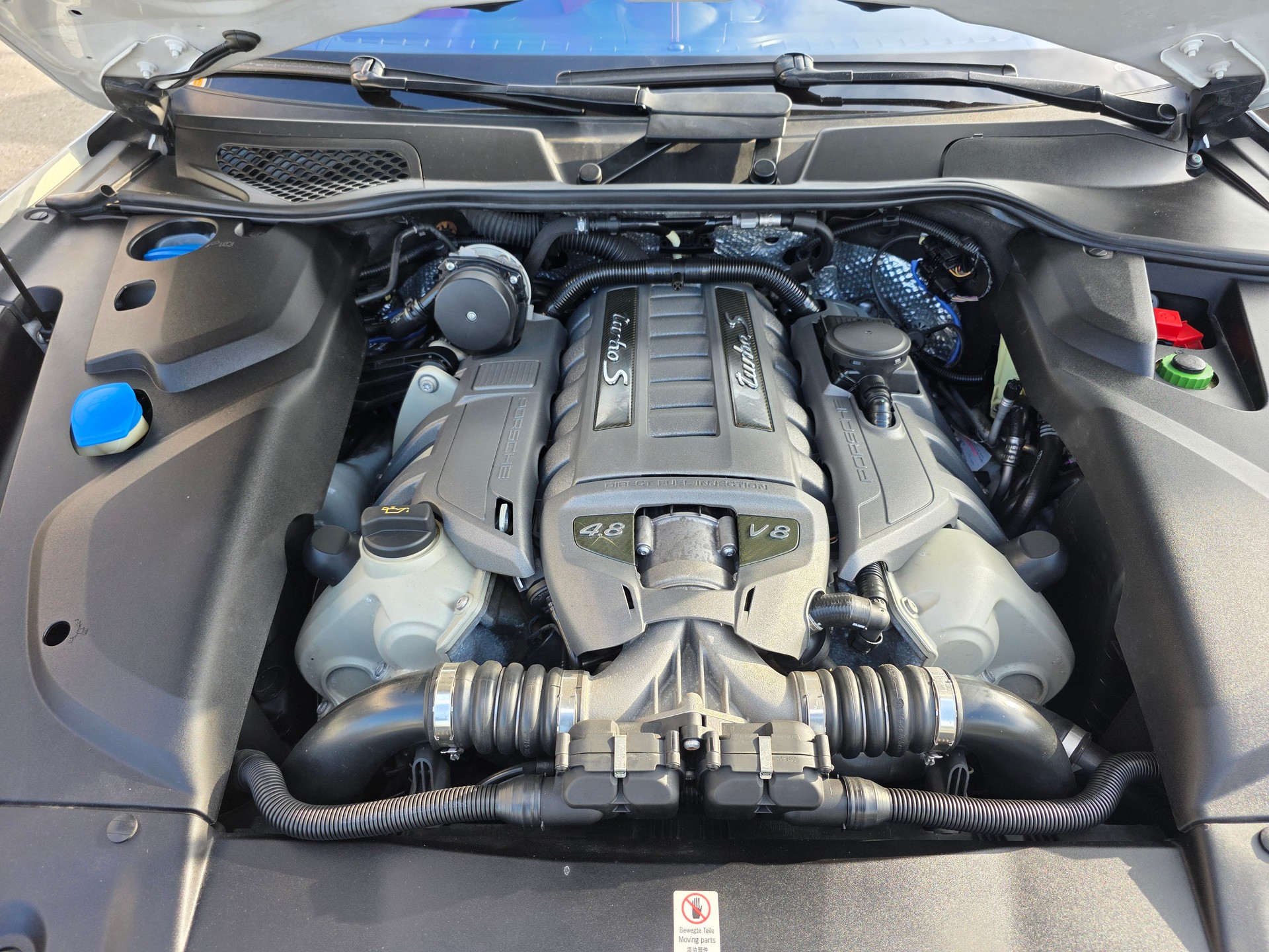 PORSCHE Cayenne Turbo S-image-10