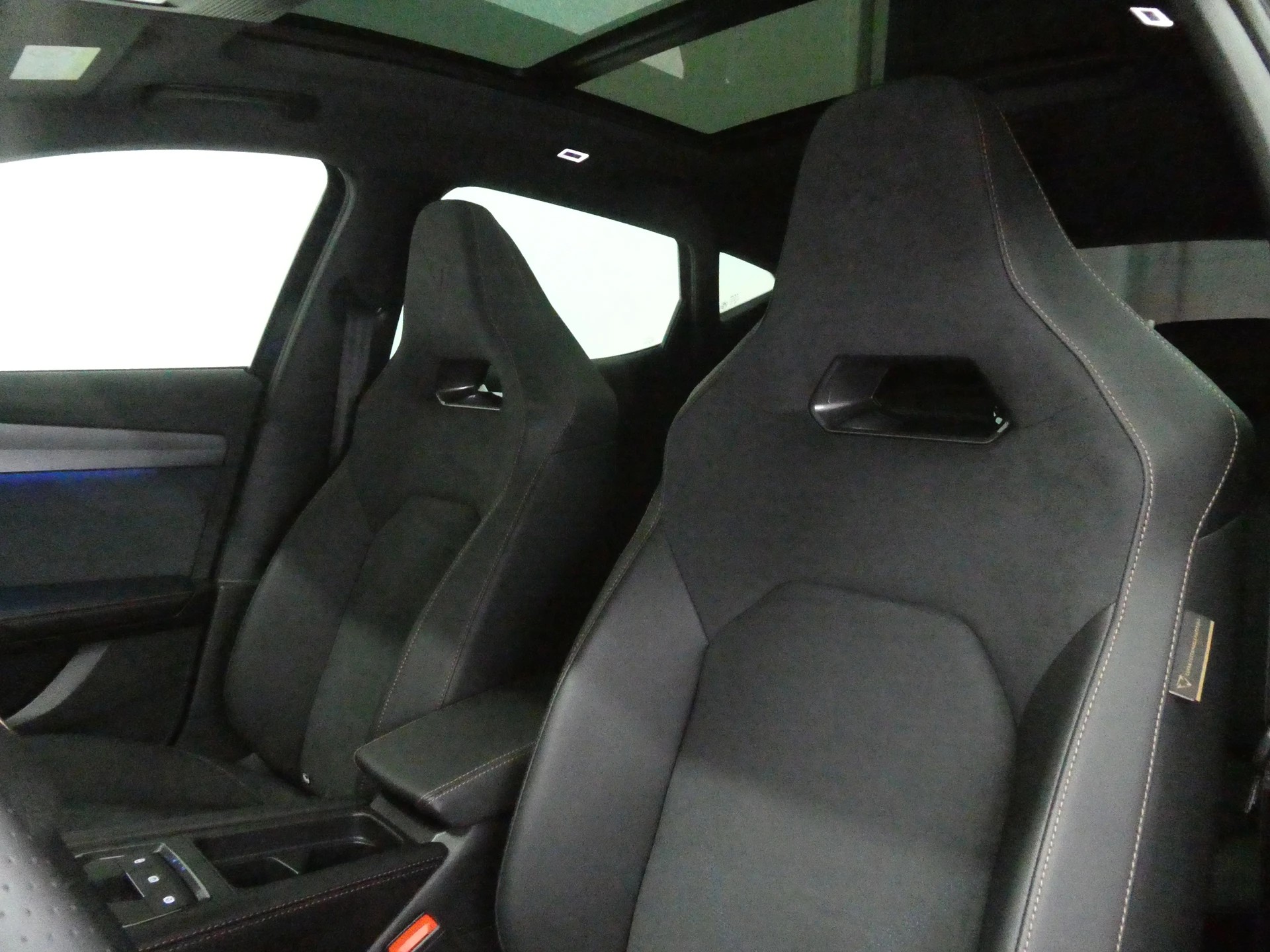 CUPRA Formentor 2.0TSI VZ 4Drive DSG - Digital Cockpit - Sportsitze - Panorama - Kamera - 333 PS-image-8