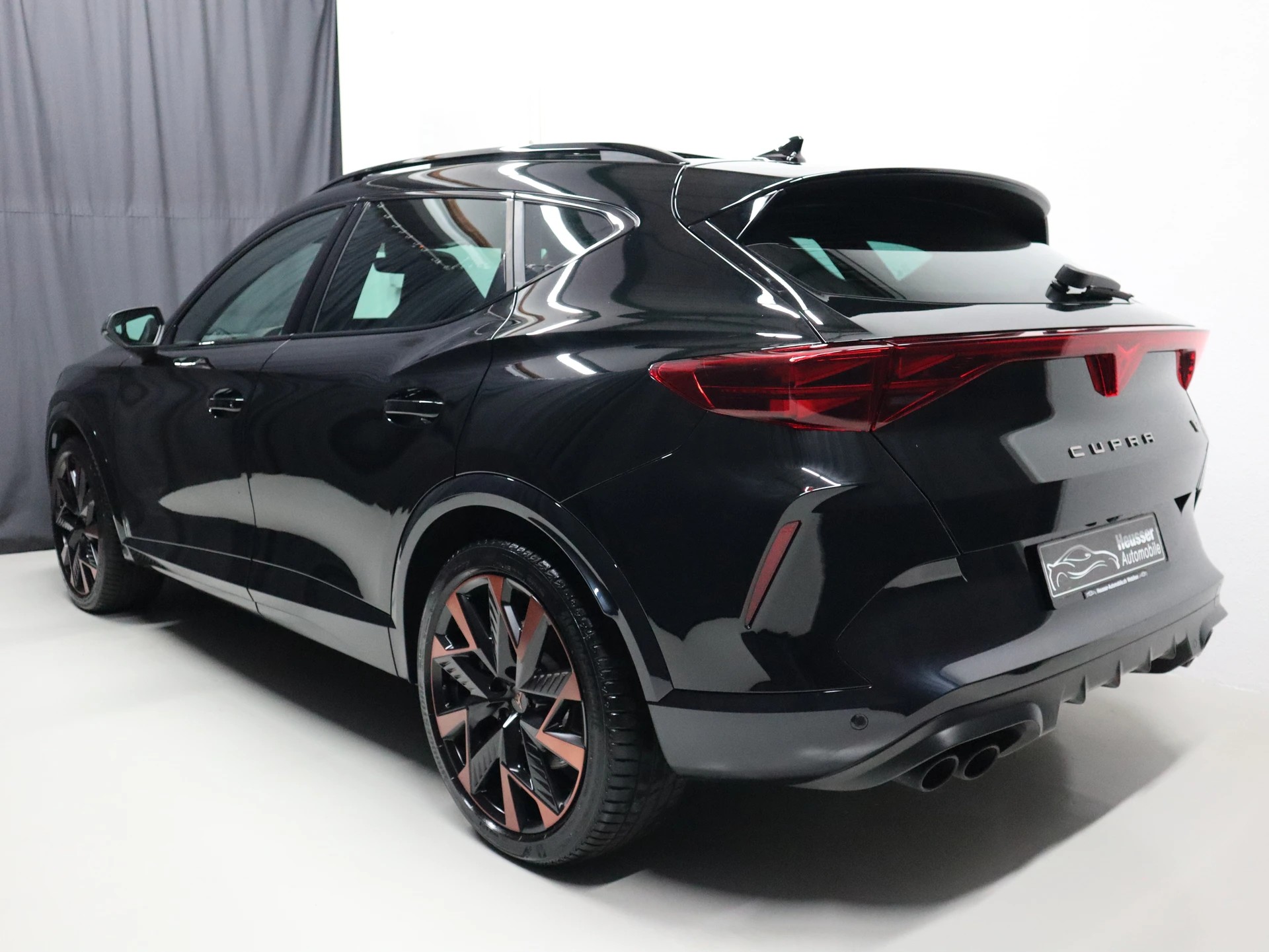 CUPRA Formentor 2.0TSI VZ 4Drive DSG - Digital Cockpit - Sportsitze - Panorama - Kamera - 333 PS-showroom-element-3