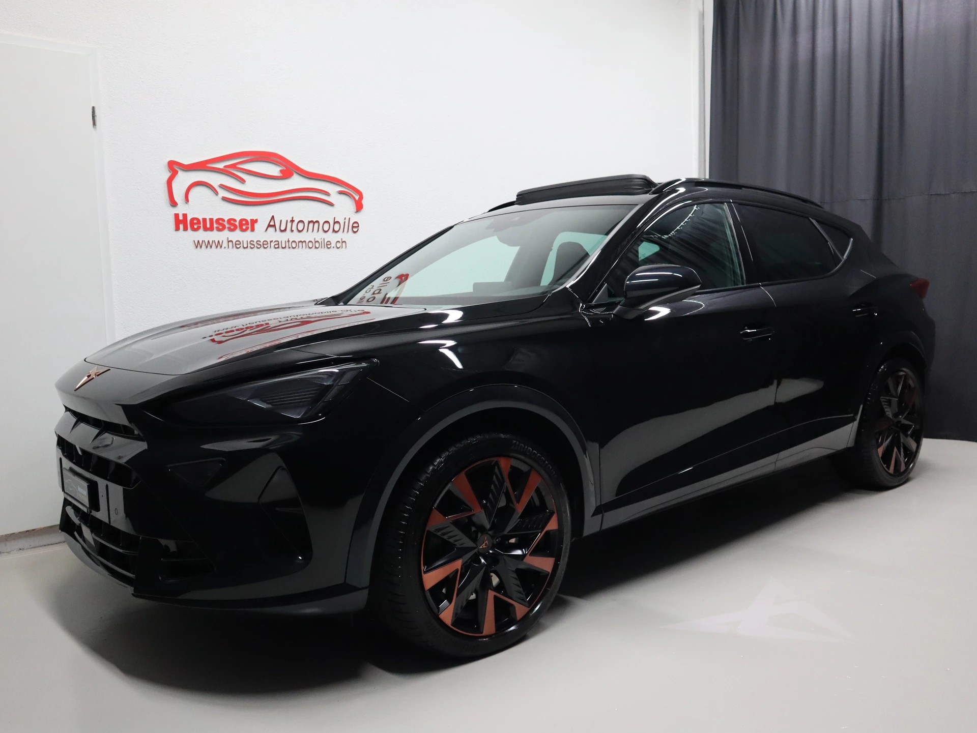 CUPRA Formentor 2.0TSI VZ 4Drive DSG - Digital Cockpit - Sportsitze - Panorama - Kamera - 333 PS-showroom-element-1