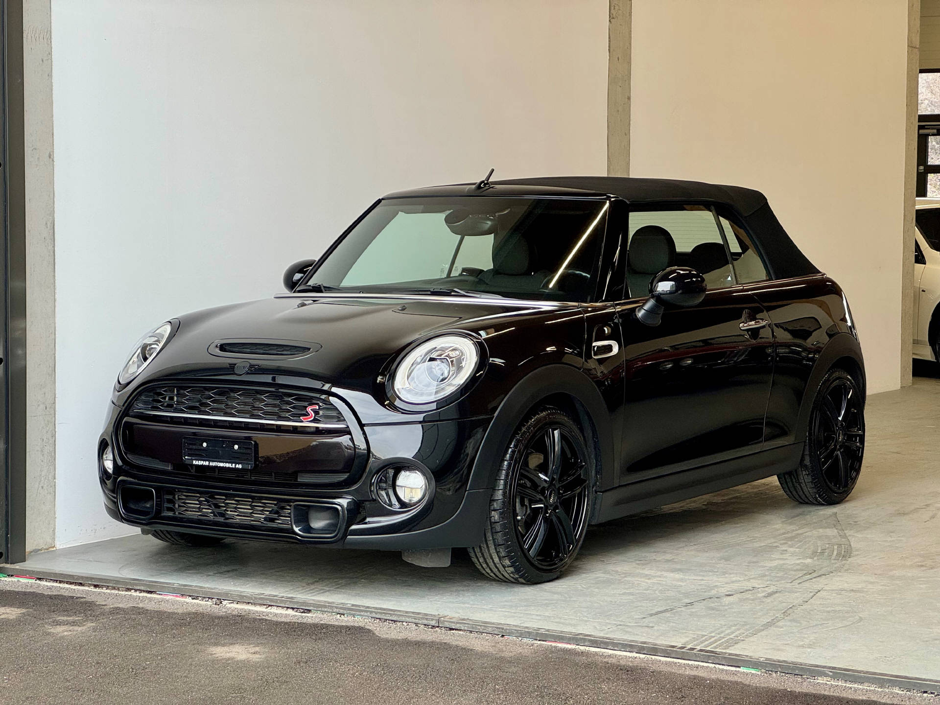 MINI Cabrio Cooper S Cabrio F57