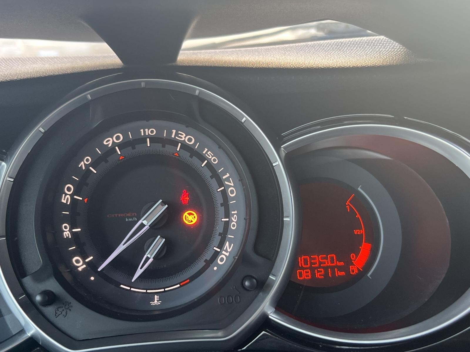 DS AUTOMOBILES DS3 1.4 VTi Chic-image-8