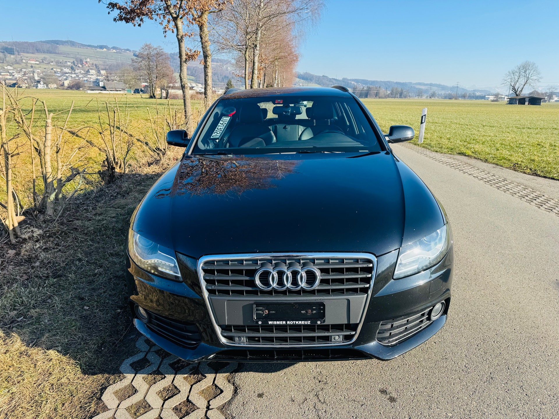 AUDI A4 Avant 2.0 TFSI S-line-image-8