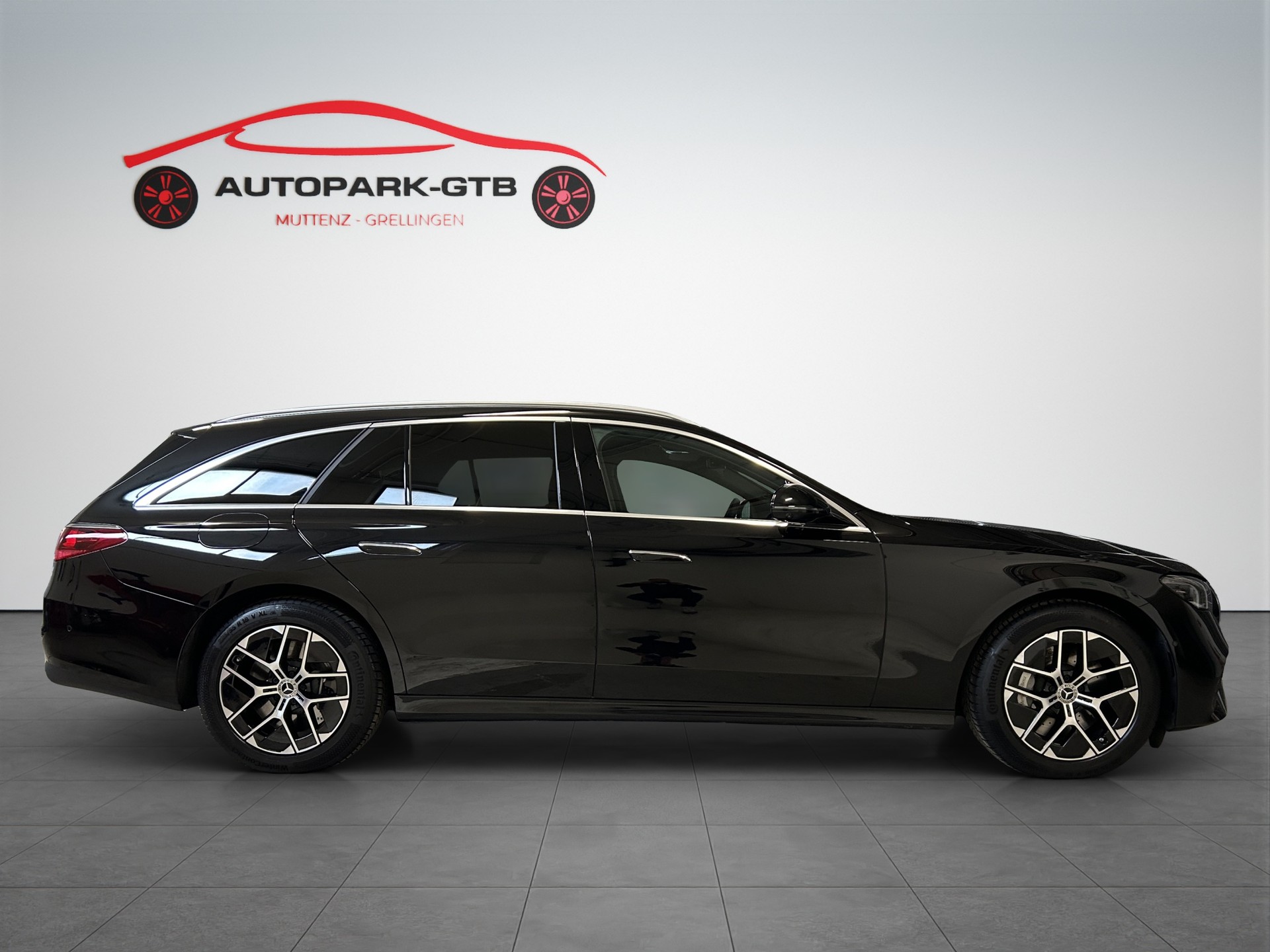 MERCEDES-BENZ E 450 d T 4Matic 9G-Tronic Avantgarde Line-image-4
