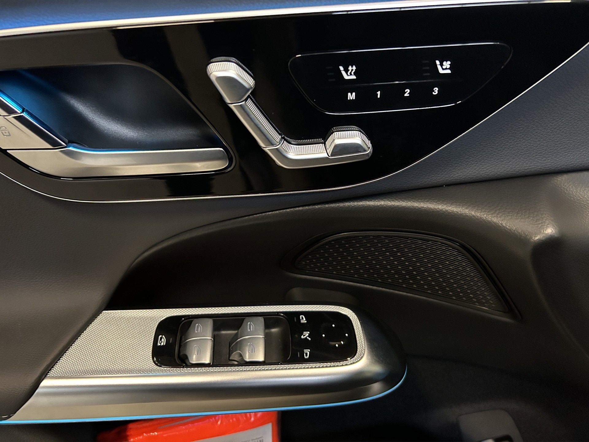 MERCEDES-BENZ E 450 d T 4Matic 9G-Tronic Avantgarde Line-image-17