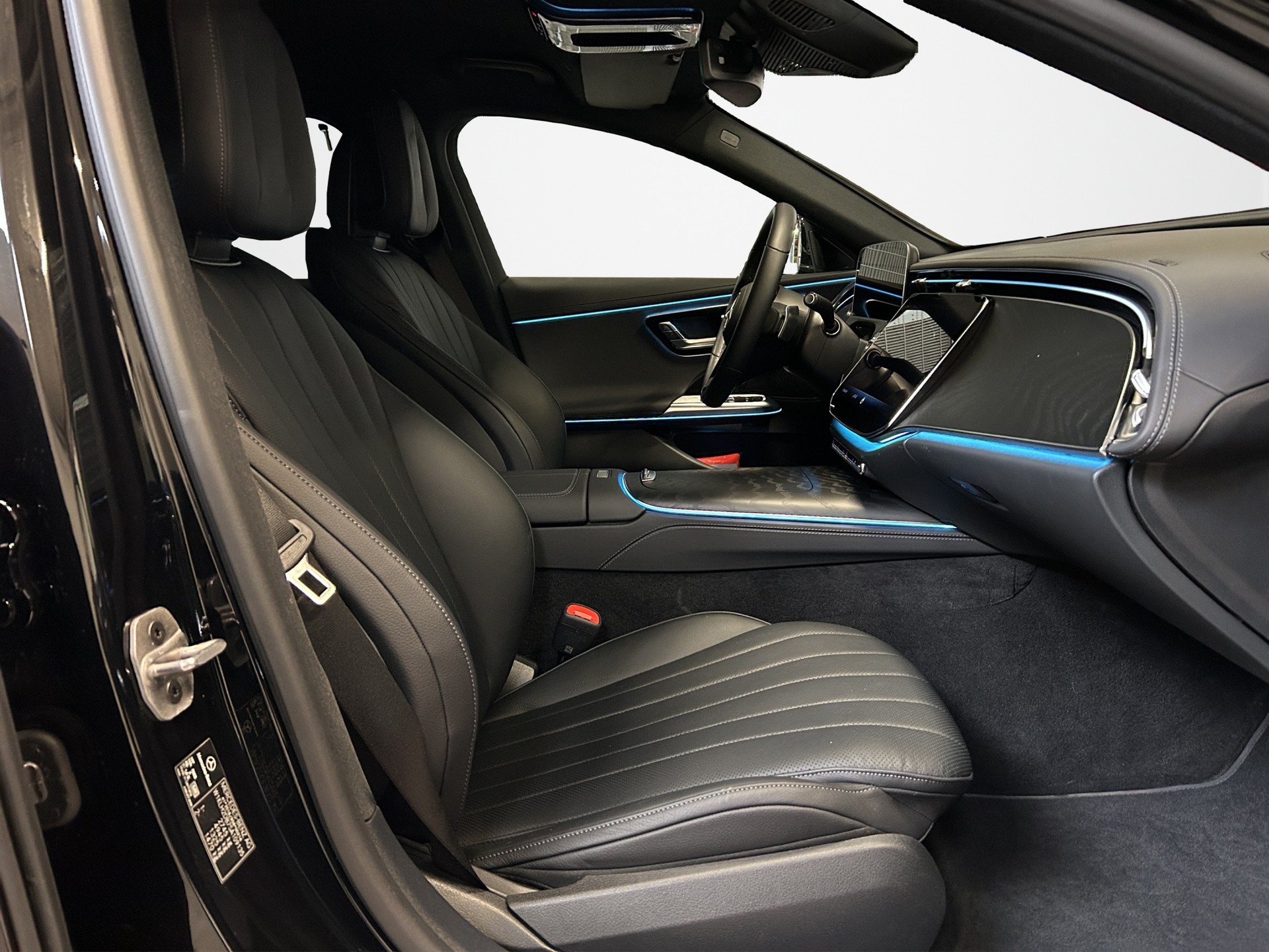 MERCEDES-BENZ E 450 d T 4Matic 9G-Tronic Avantgarde Line-image-10