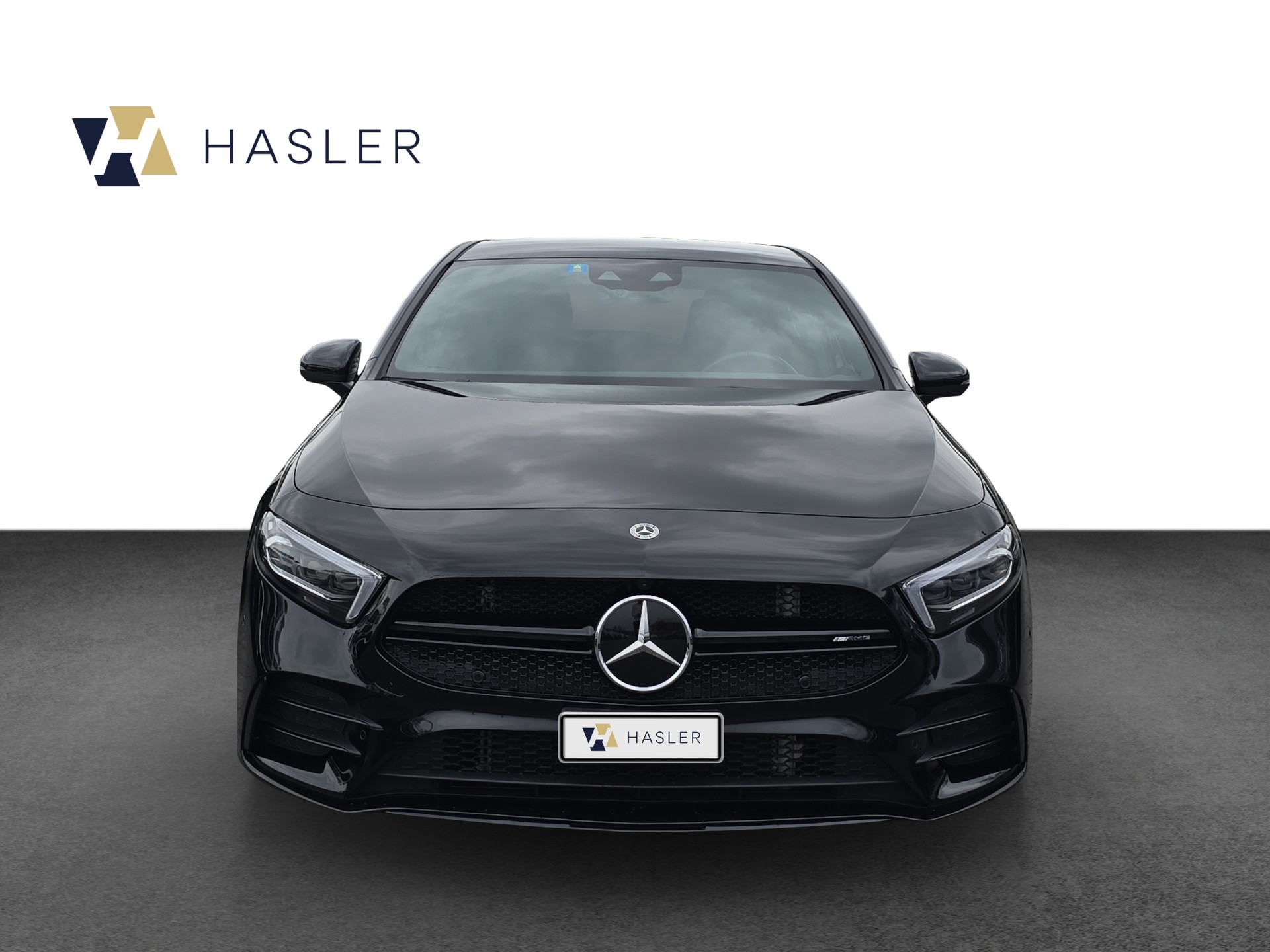 MERCEDES-BENZ A 35 AMG 4Matic Speedshift-showroom-element-1