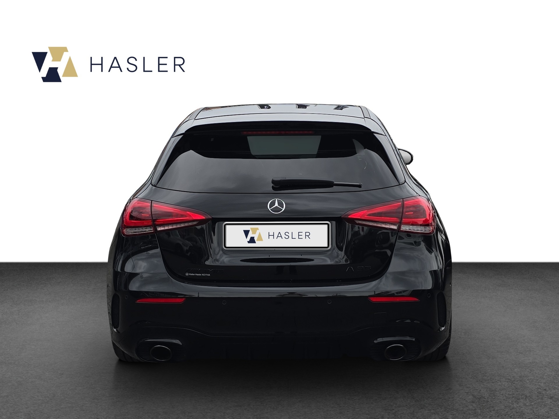 MERCEDES-BENZ A 35 AMG 4Matic Speedshift-image-4