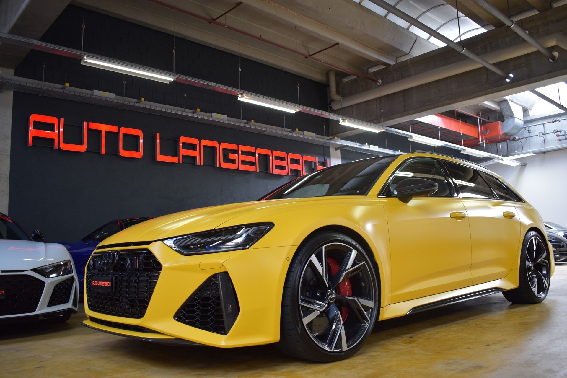 AUDI RS6 Avant 4.0 TFSI V8 quattro - Audi Exclusive Quattro GmbH - MTM Stage-2-image-10