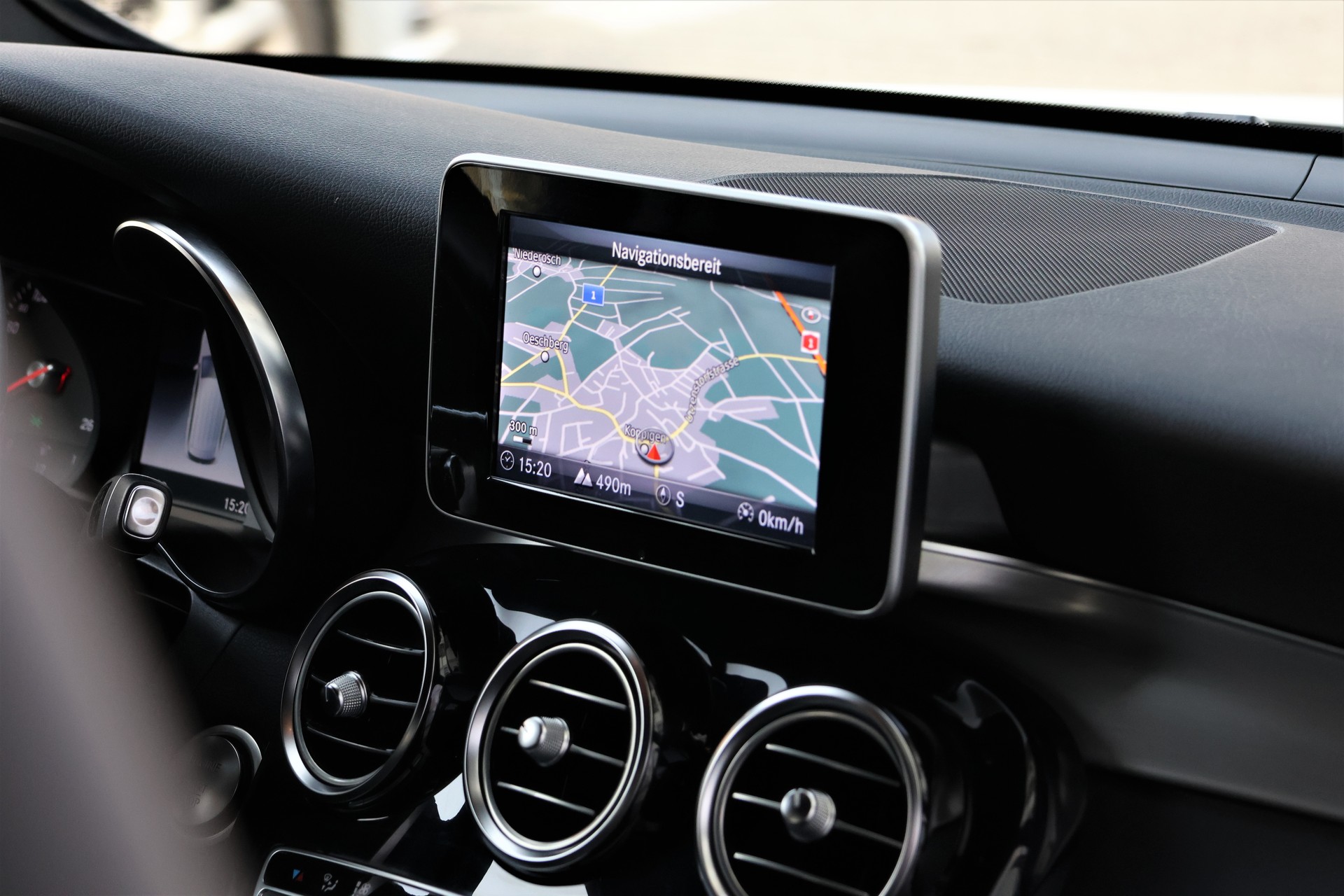 MERCEDES-BENZ GLC 250 d AMG Line 4Matic 9G-Tronic (CH)-image-18