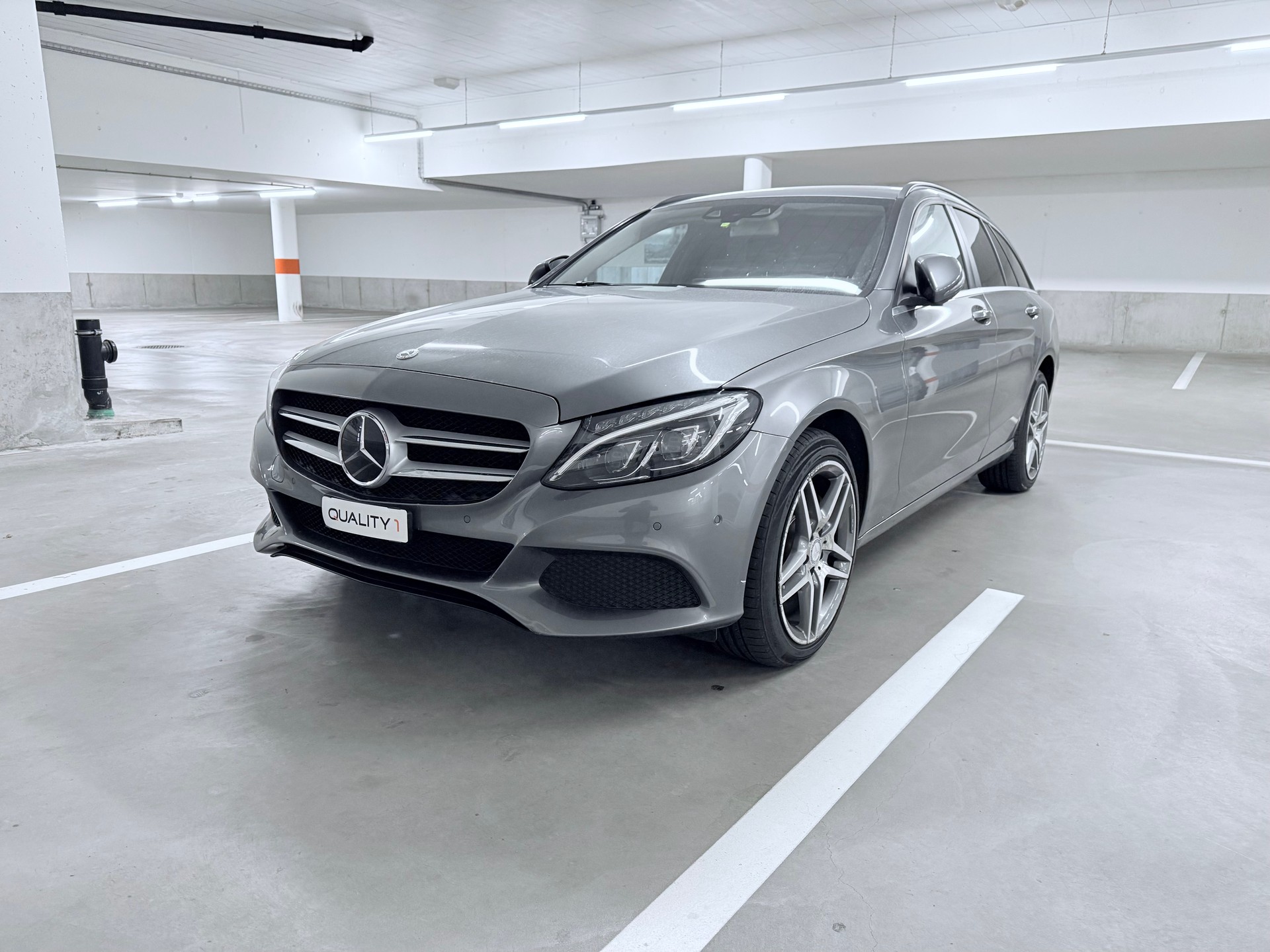 MERCEDES-BENZ C 250 d Swiss Star AMG Line 4Matic 9G-Tronic-image-3