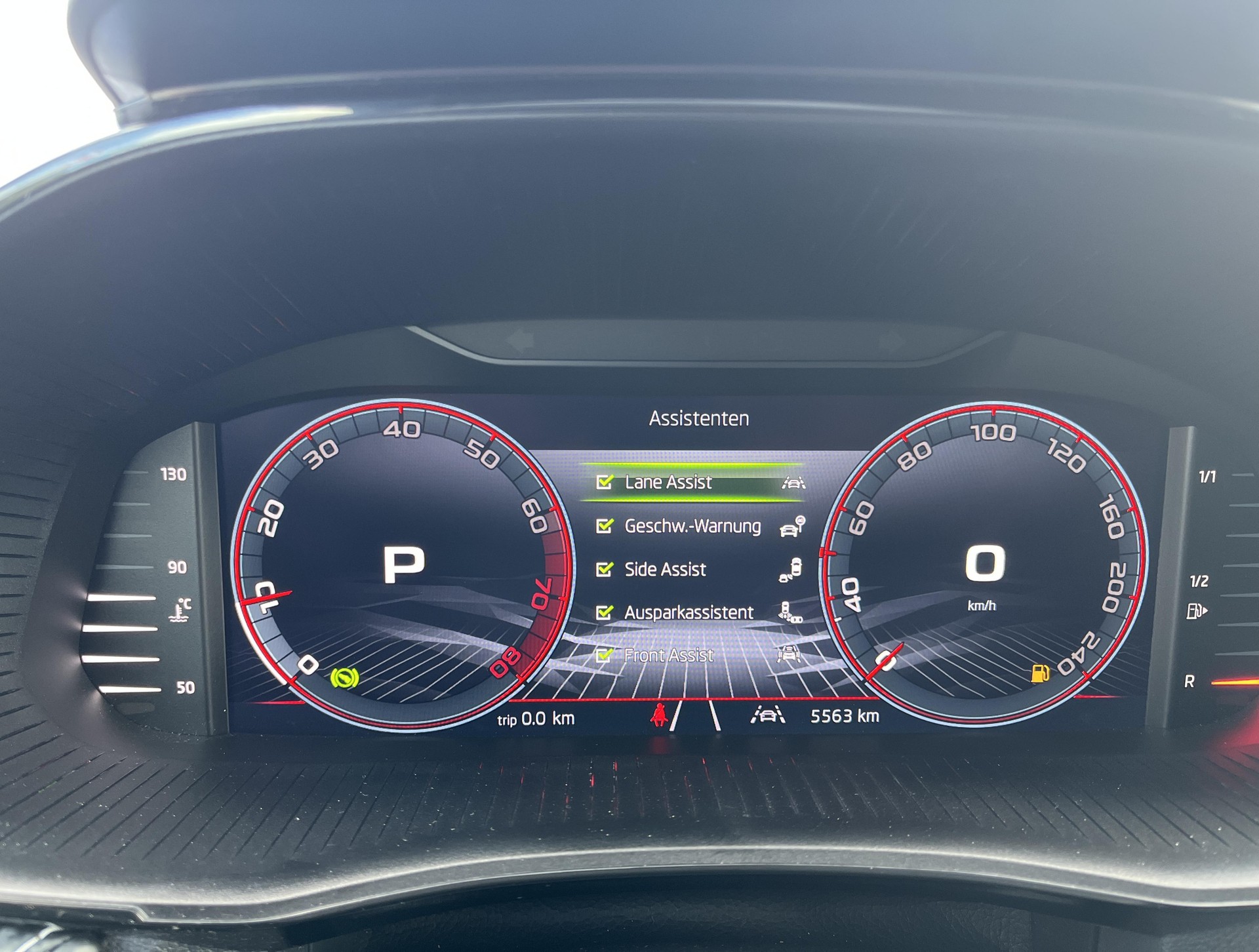 SKODA Fabia 1.0 TSI Monte Carlo DSG-image-15