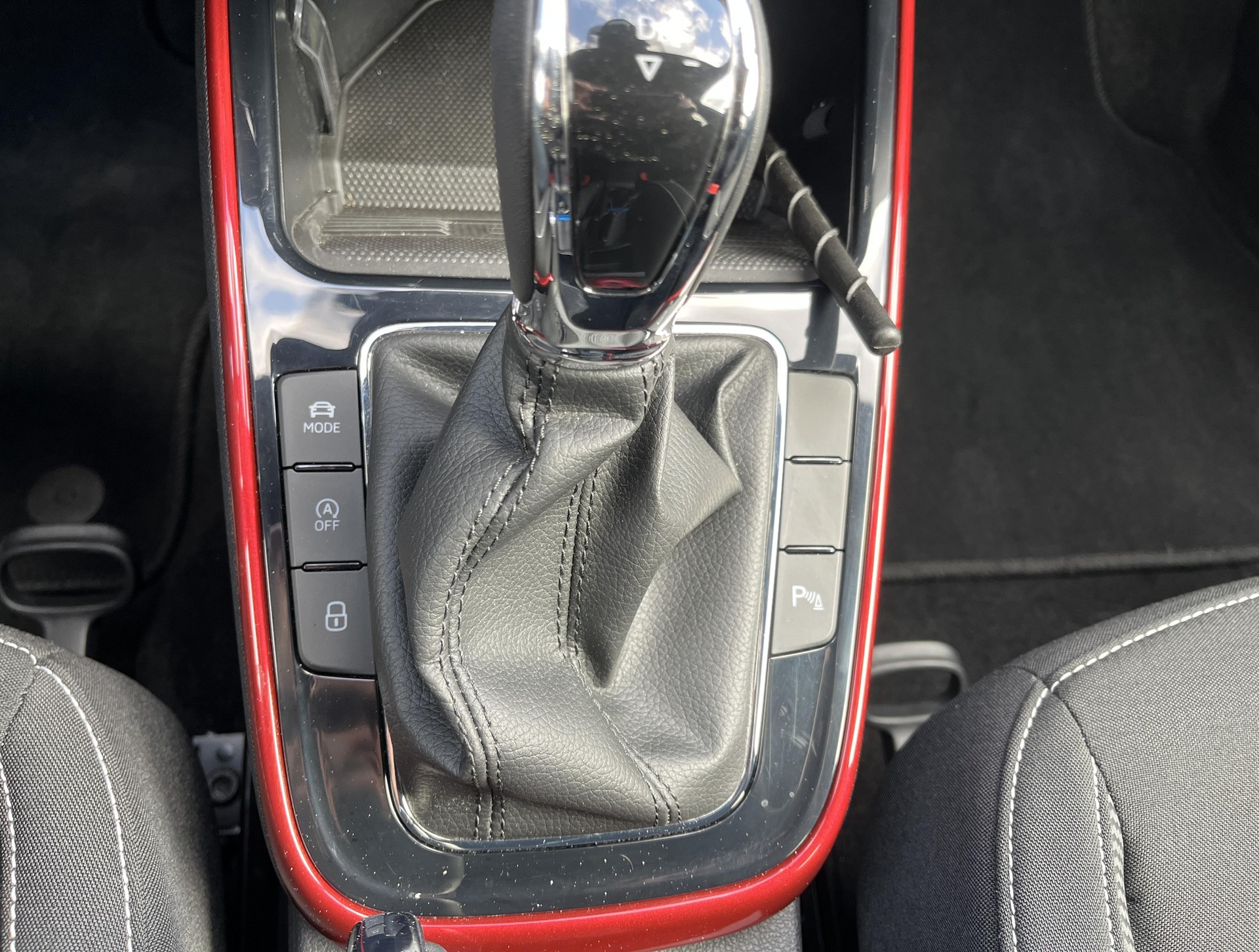 SKODA Fabia 1.0 TSI Monte Carlo DSG-image-16