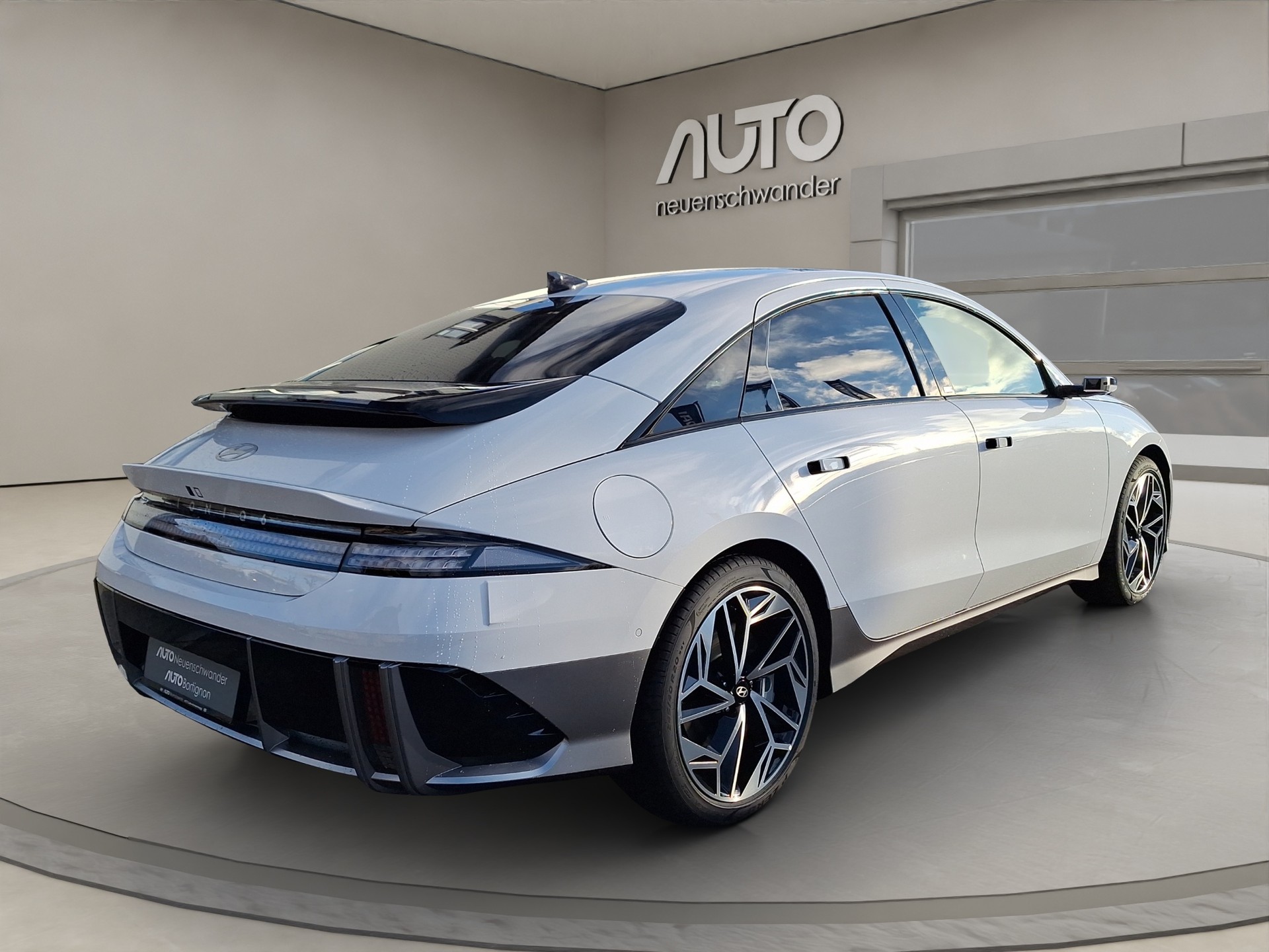 HYUNDAI Ioniq 6 77kWh Launch Edition 4WD-image-4