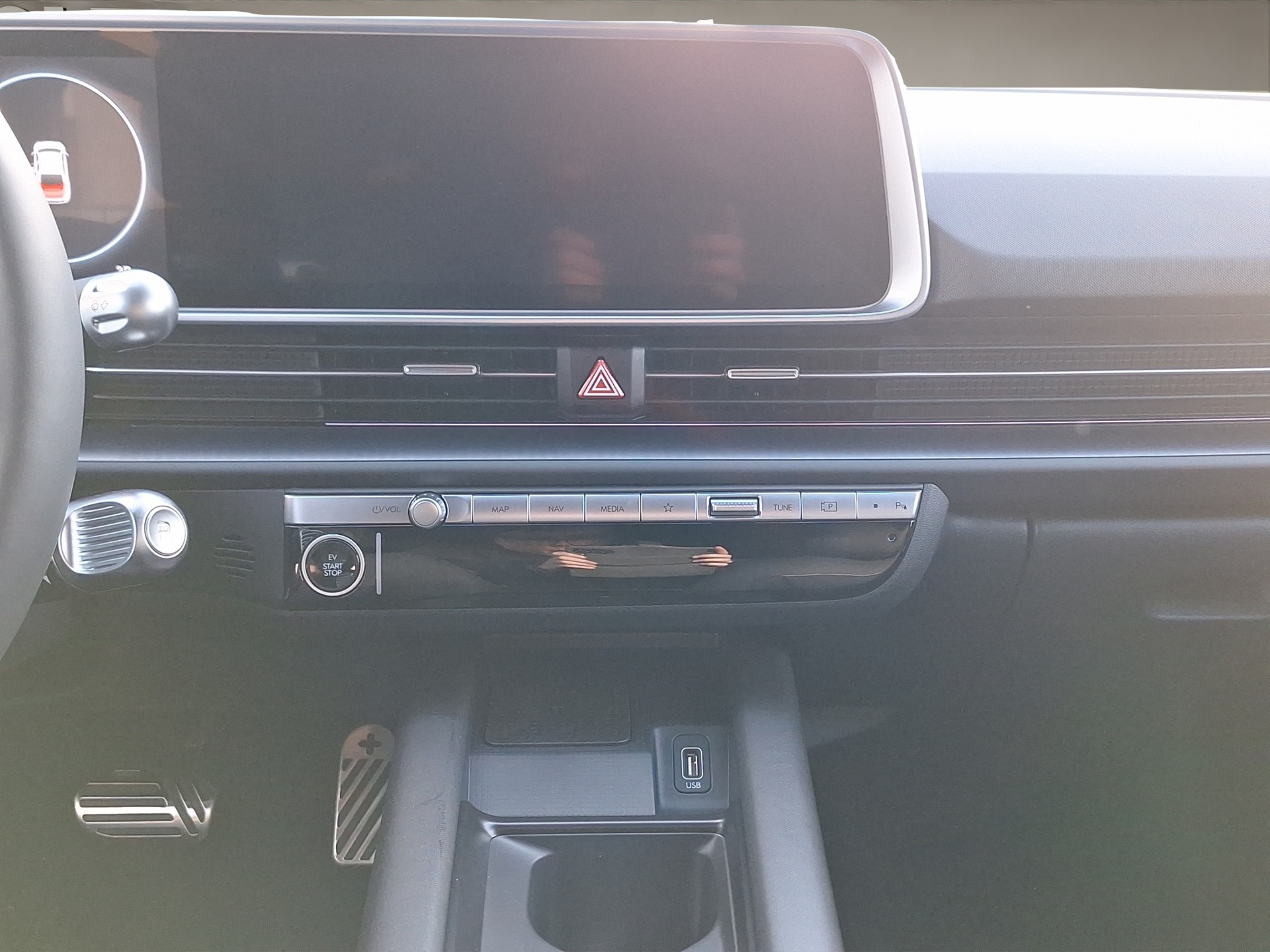HYUNDAI Ioniq 6 77kWh Launch Edition 4WD-image-14