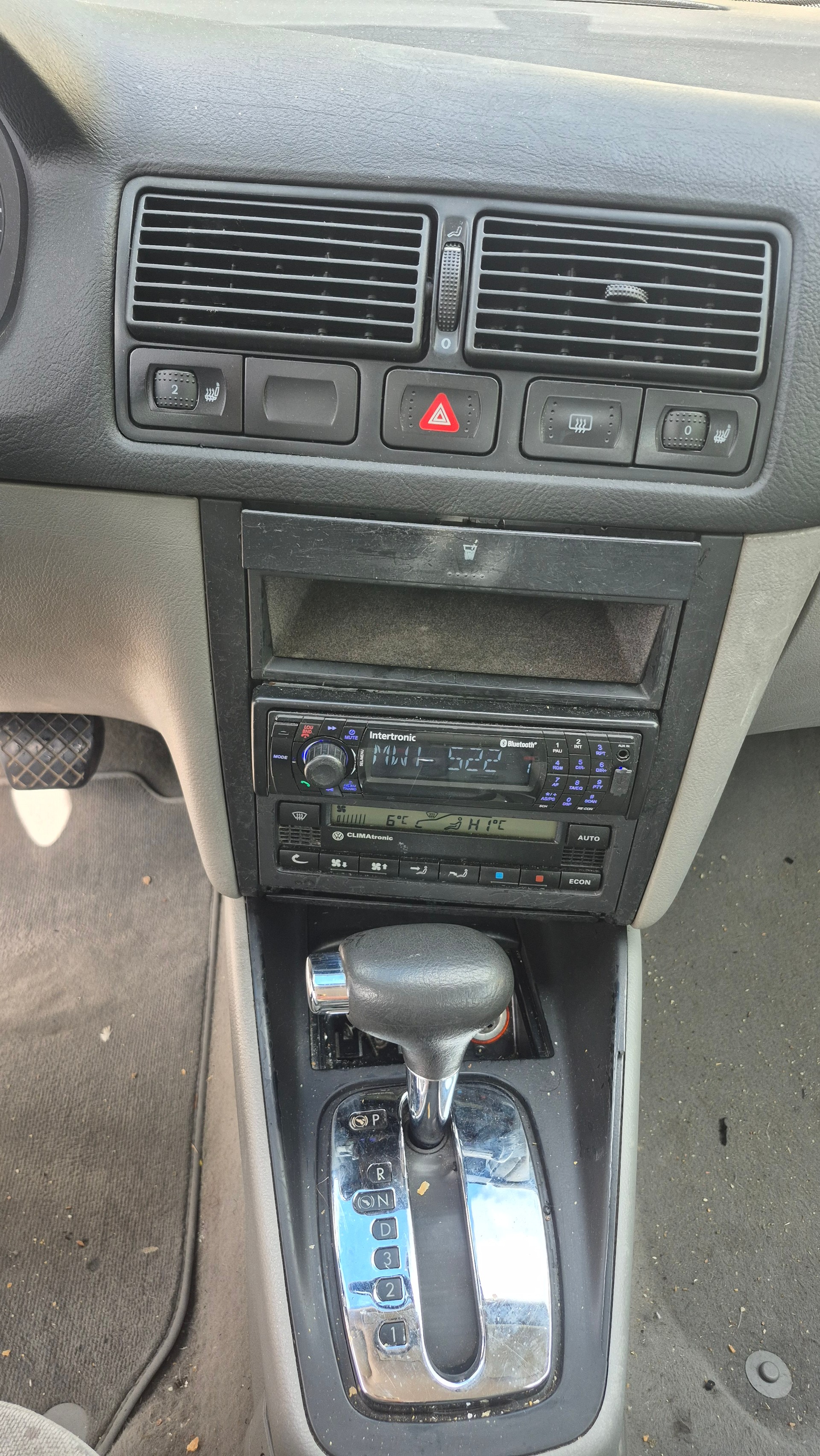 VW Golf 1.8 GTI-image-12