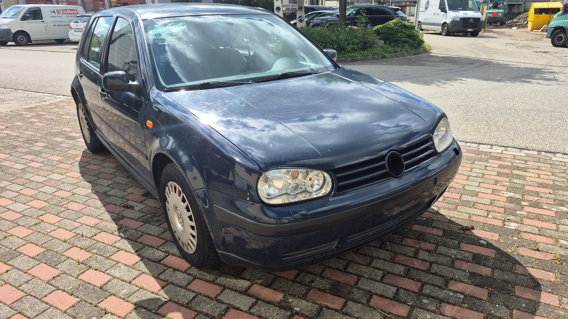 VW Golf 1.8 GTI-image-2