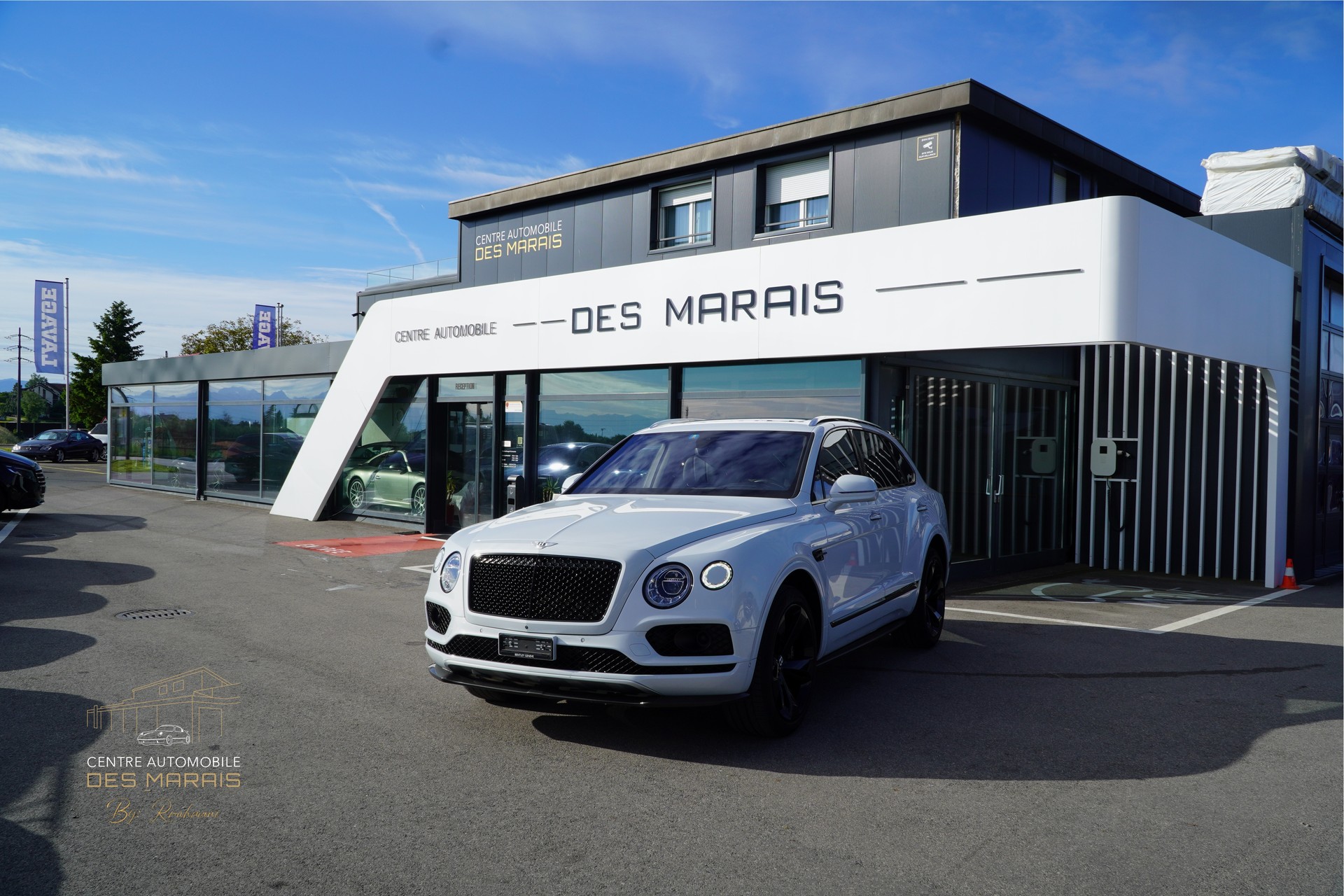BENTLEY Bentayga V8