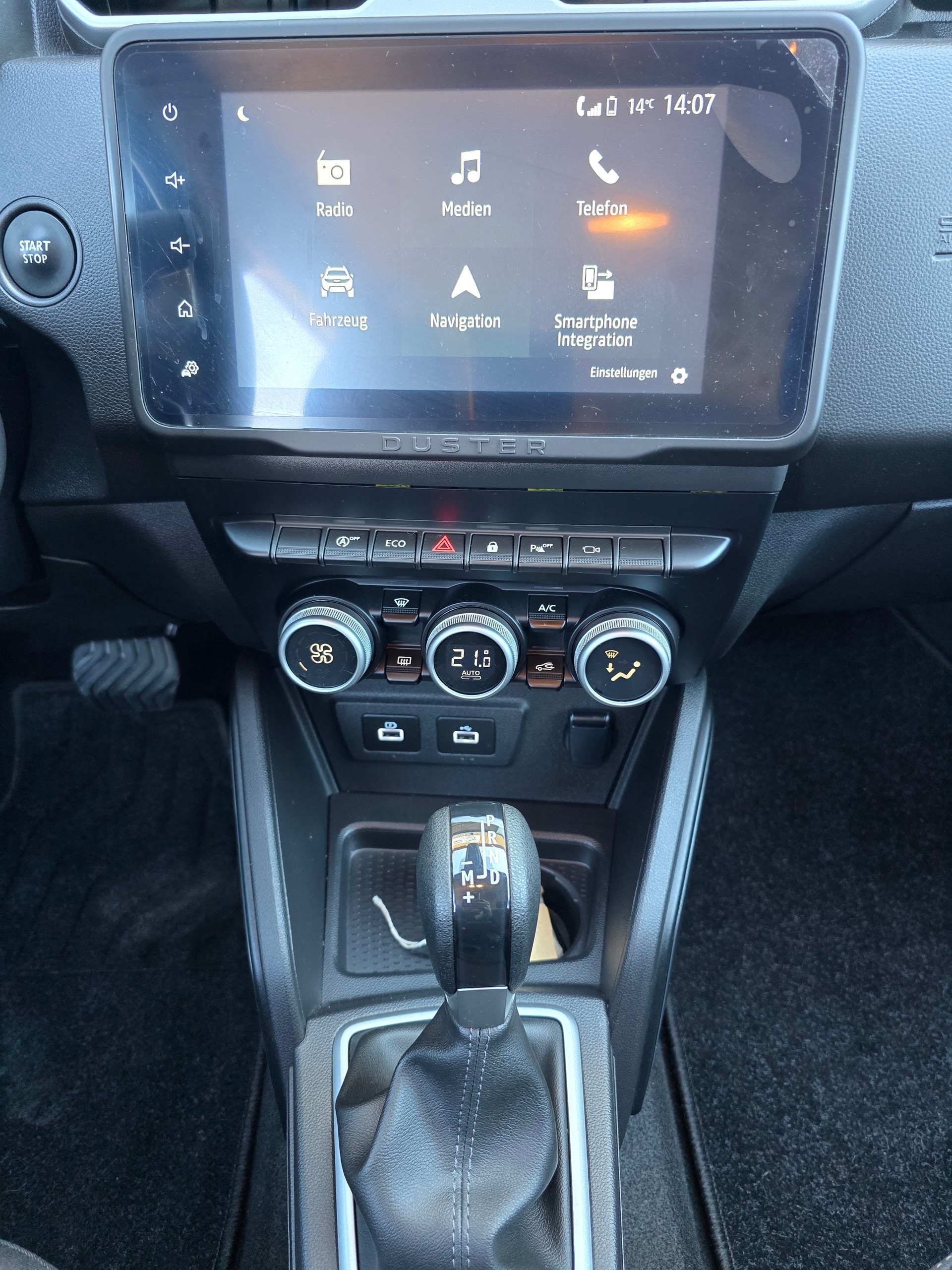 DACIA Duster TCe 150 Journey EDC 4x2-image-8