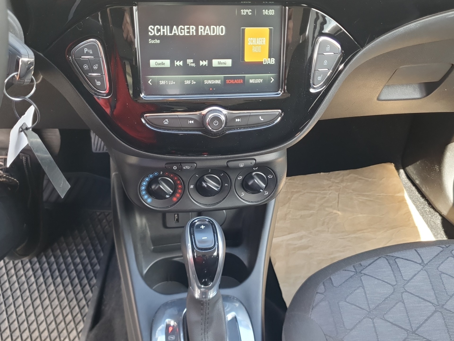 OPEL Corsa 1.4 EcoTec 120 Years Edition-image-13
