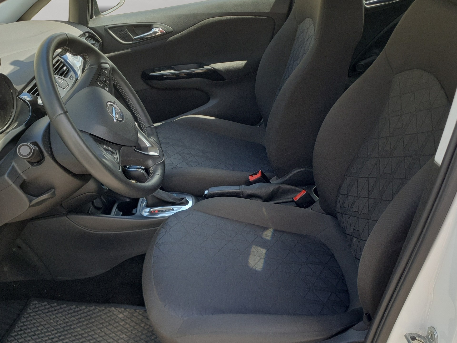 OPEL Corsa 1.4 EcoTec 120 Years Edition-image-10