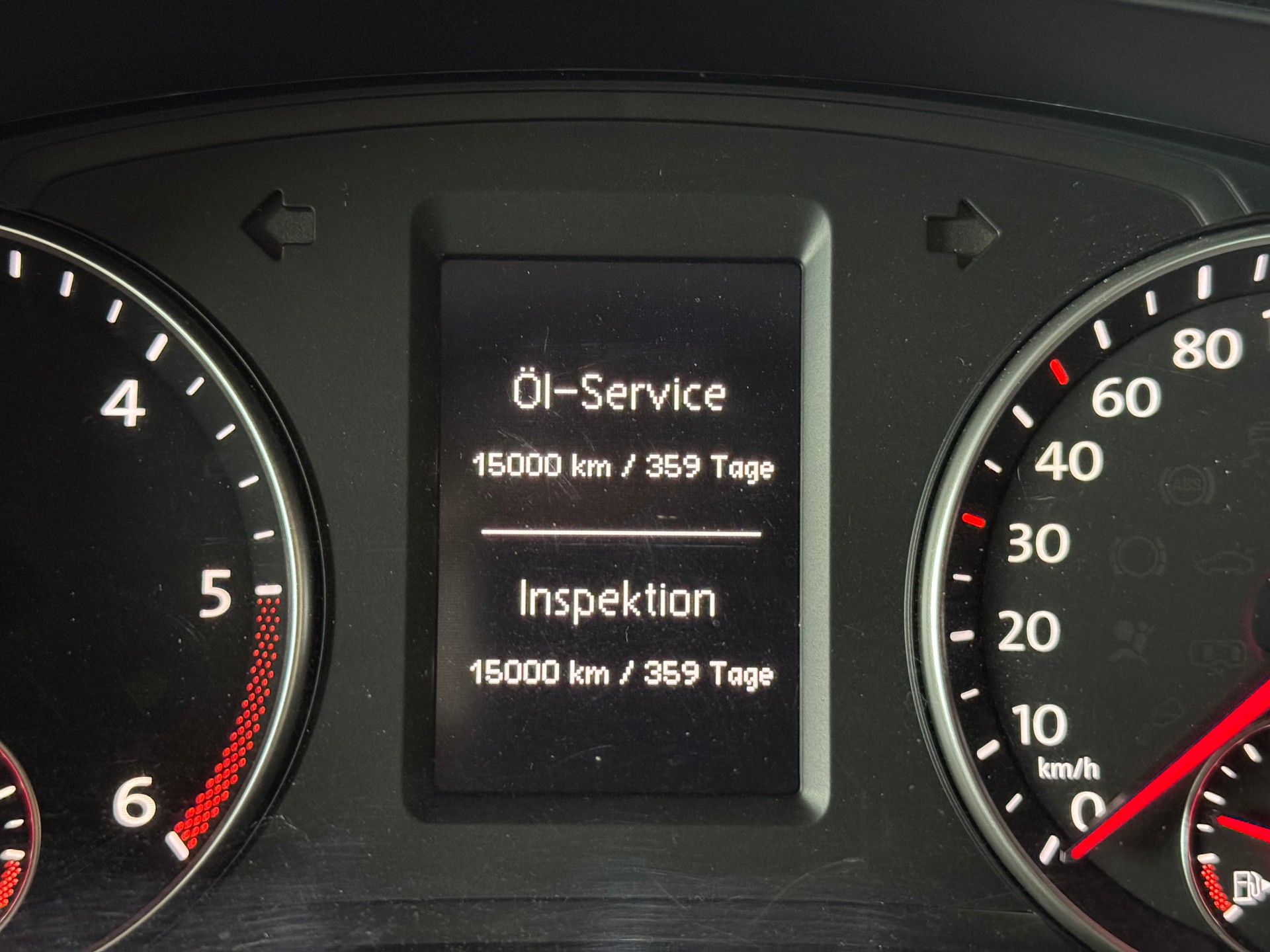VW Sharan 2.0 TDI BMT Comfortline DSG-image-15