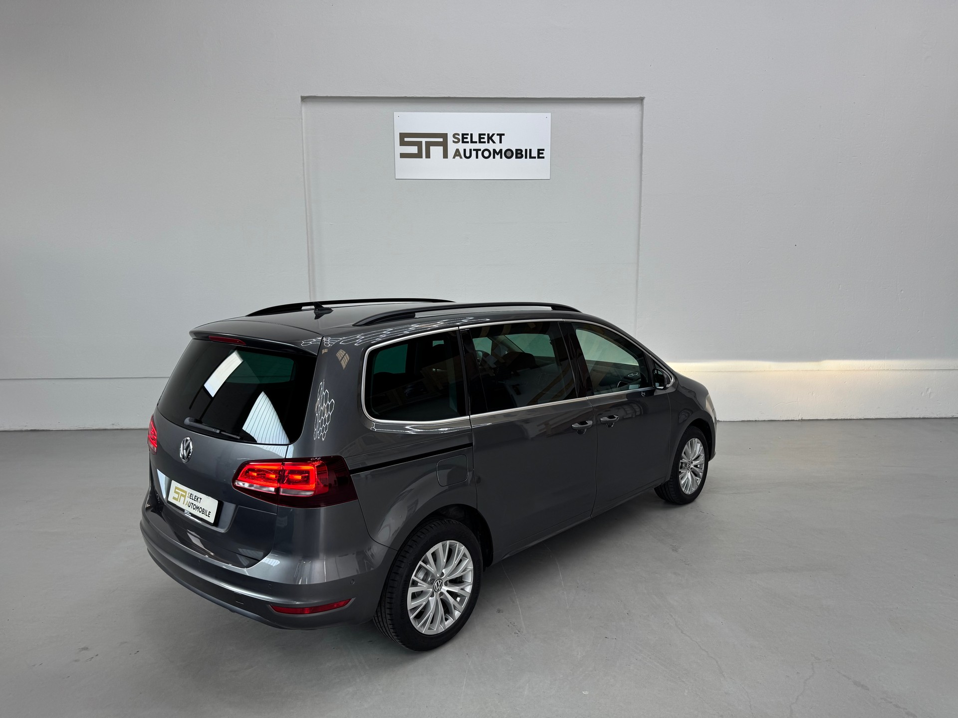 VW Sharan 2.0 TDI BMT Comfortline DSG-image-5