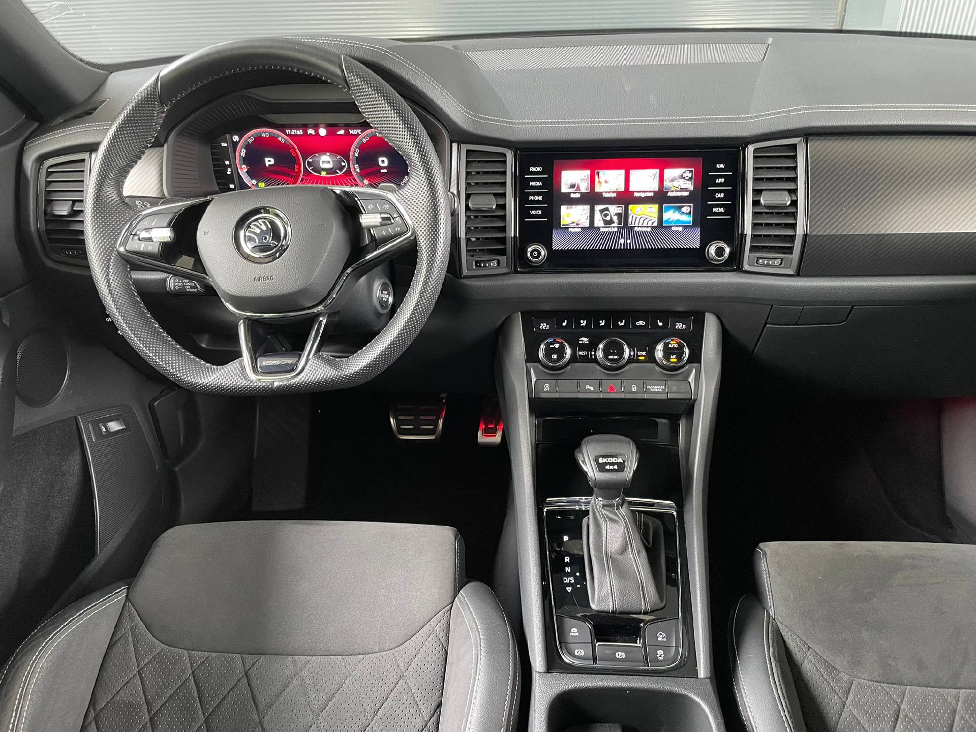 SKODA Kodiaq 2.0 TDI 200 Sportline DSG-image-7