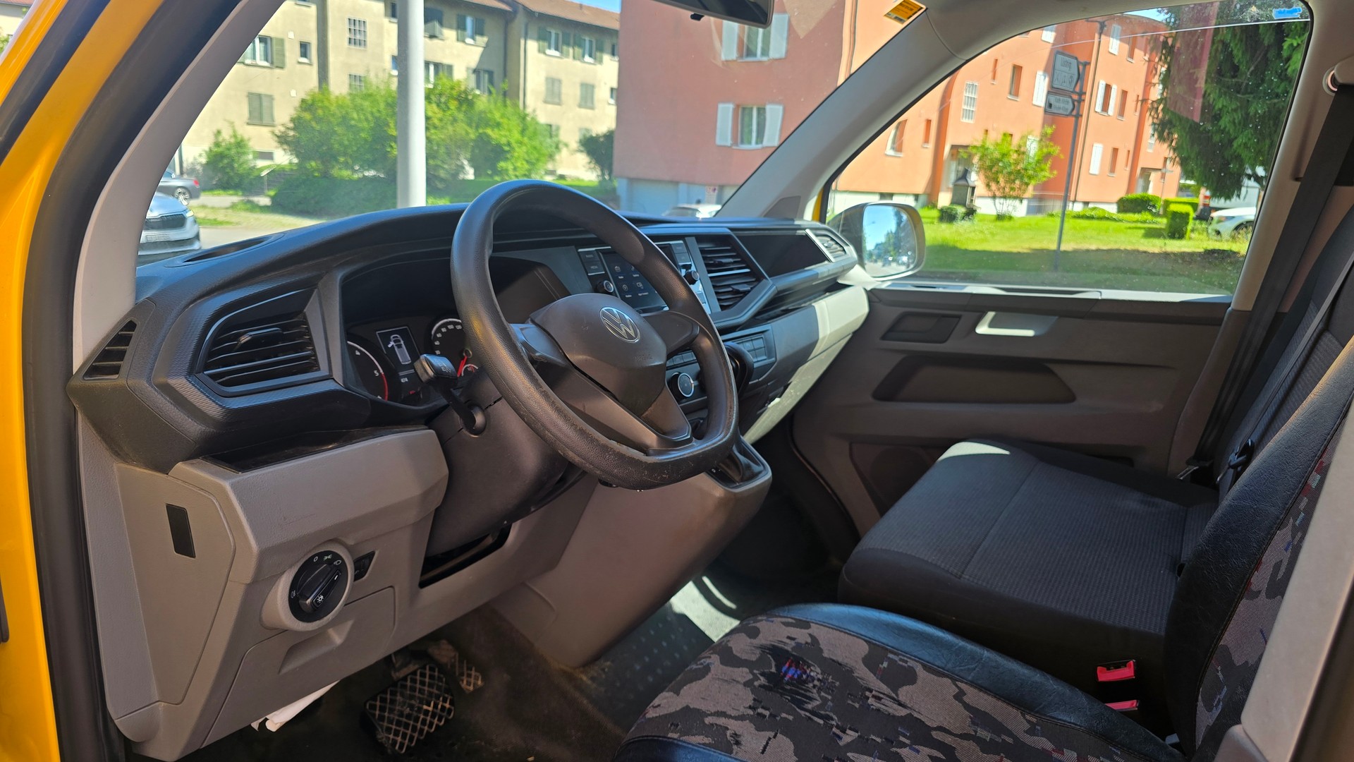 VW T6.1 2.0 TDI-image-9