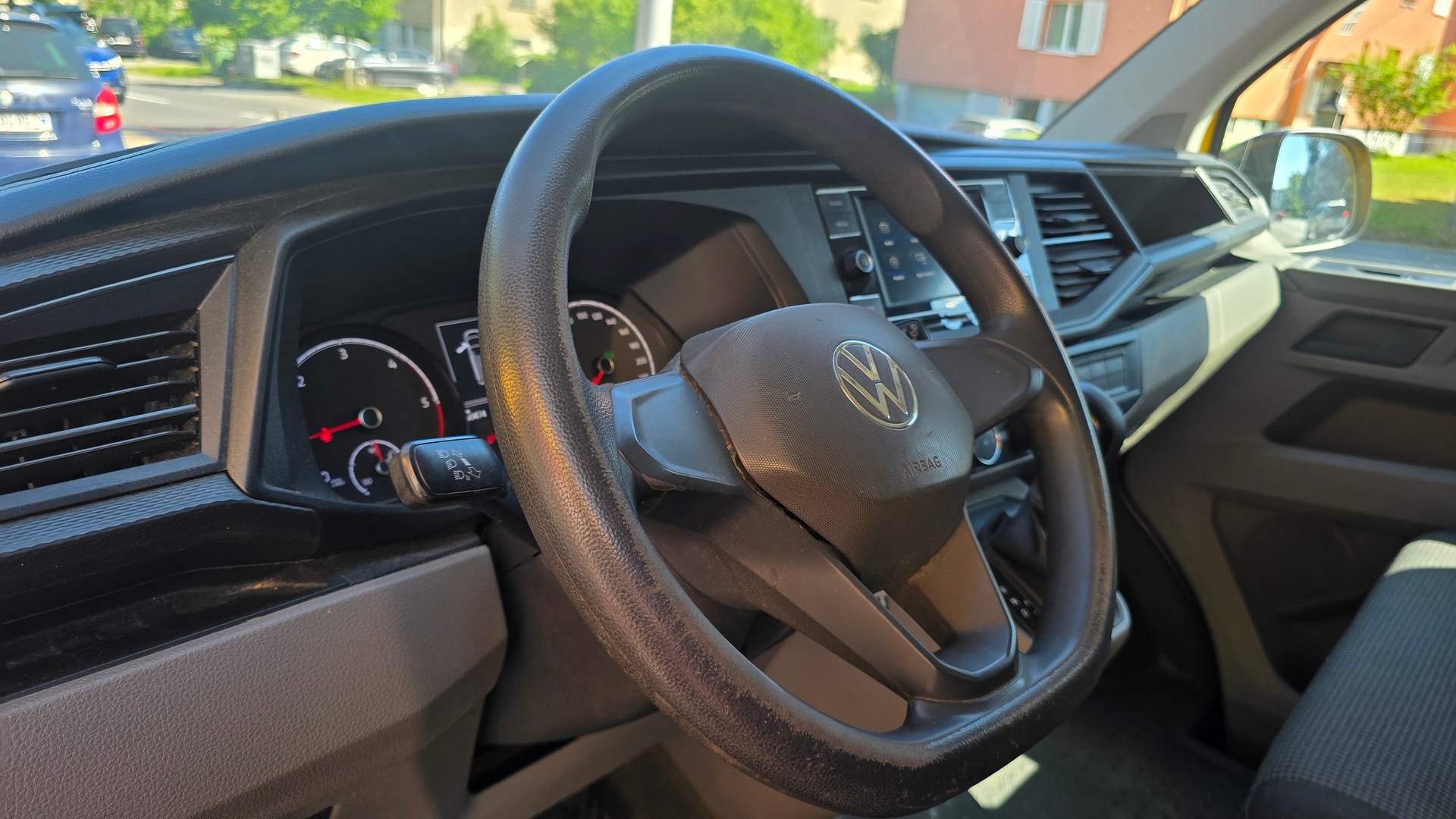 VW T6.1 2.0 TDI-image-10