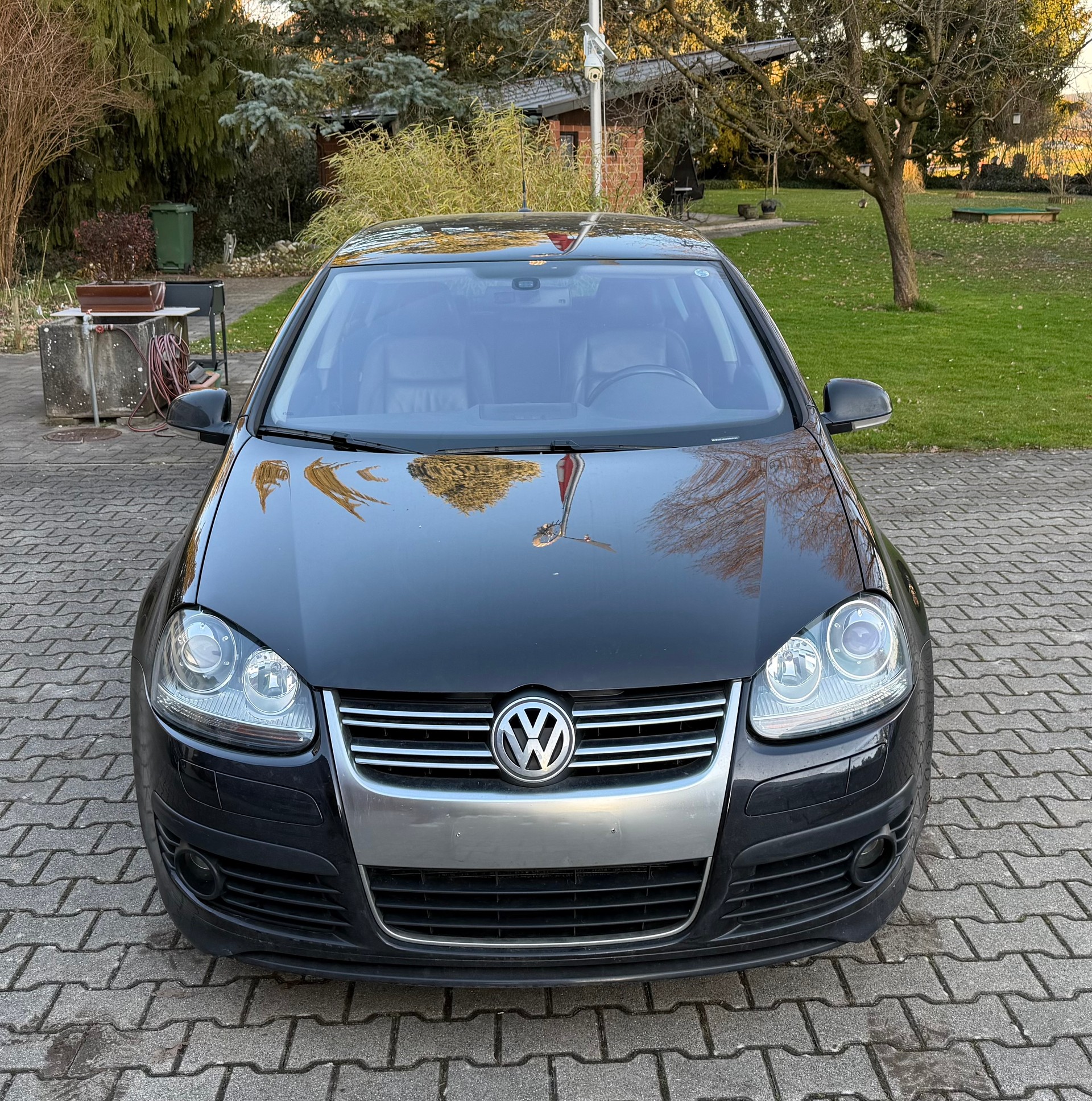 VW Golf 2.0 TDI GT Sport-image-1