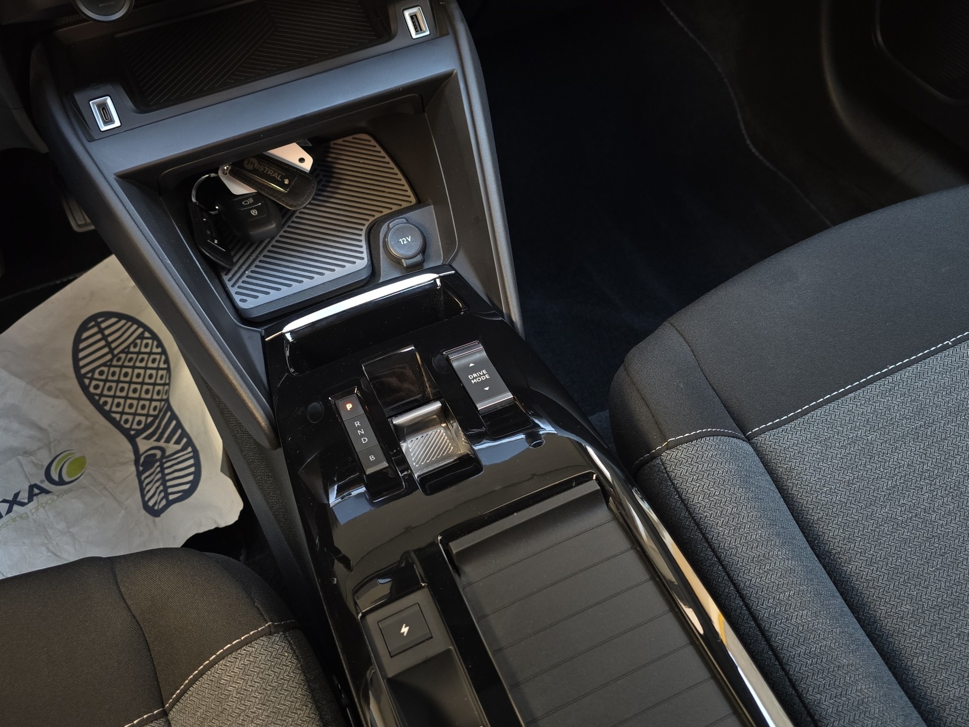 CITROEN e-C4 Swiss Edition-image-11