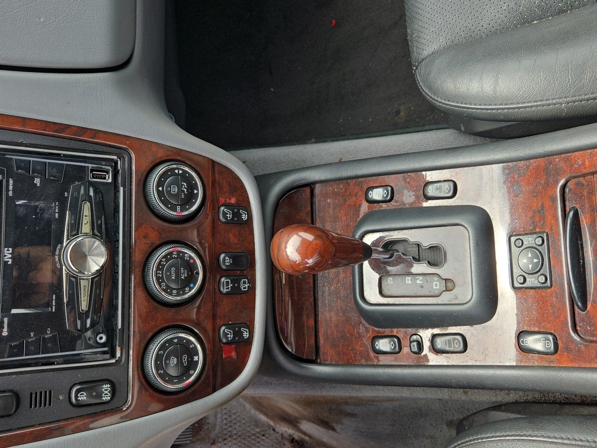 MERCEDES-BENZ ML 400 CDI Automatic-showroom-element-2