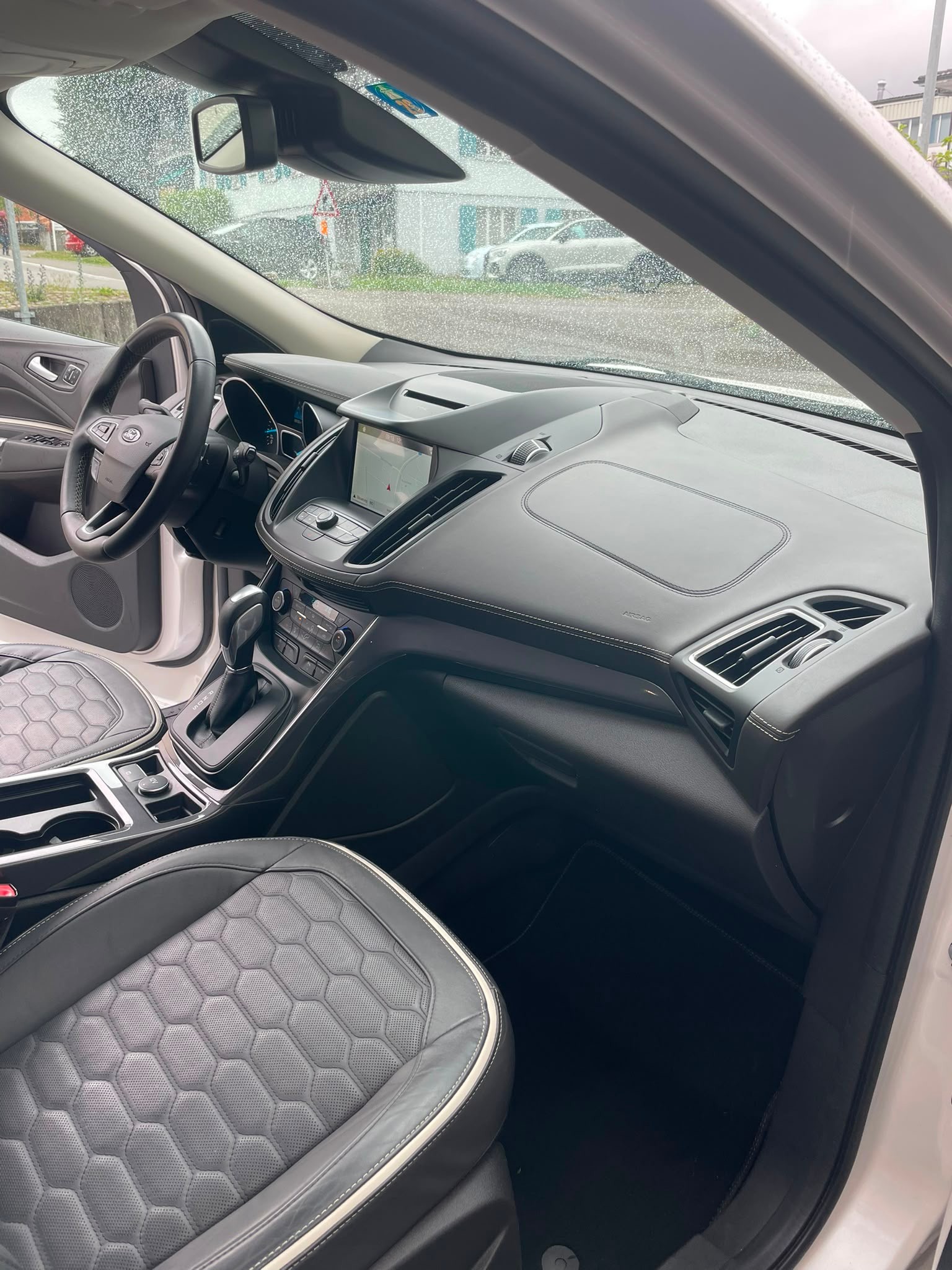 FORD Kuga 1.5 SCTi Vignale 4WD Automatic CH-Auto 70% Rabatt-image-5