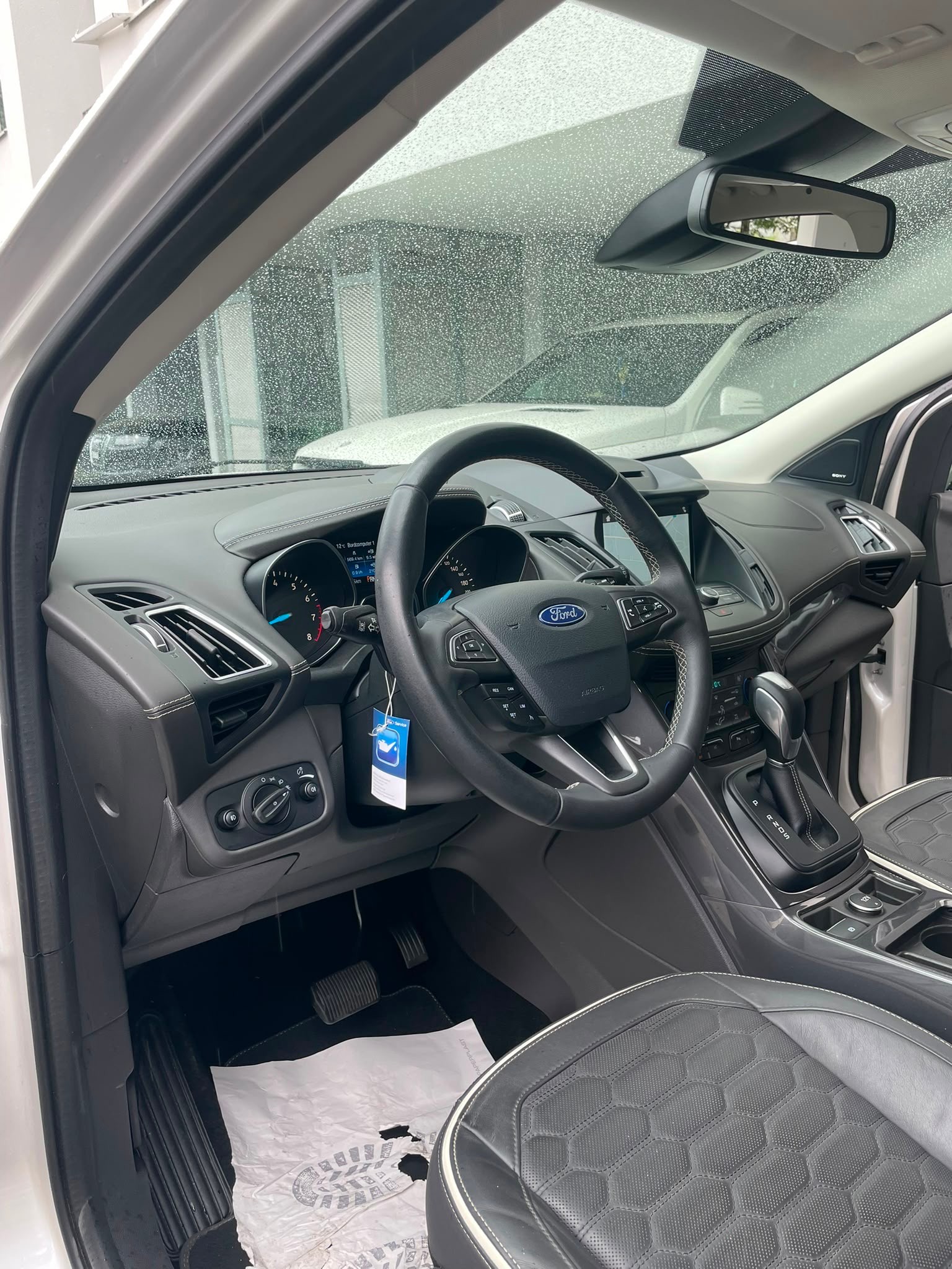 FORD Kuga 1.5 SCTi Vignale 4WD Automatic CH-Auto 70% Rabatt-image-13