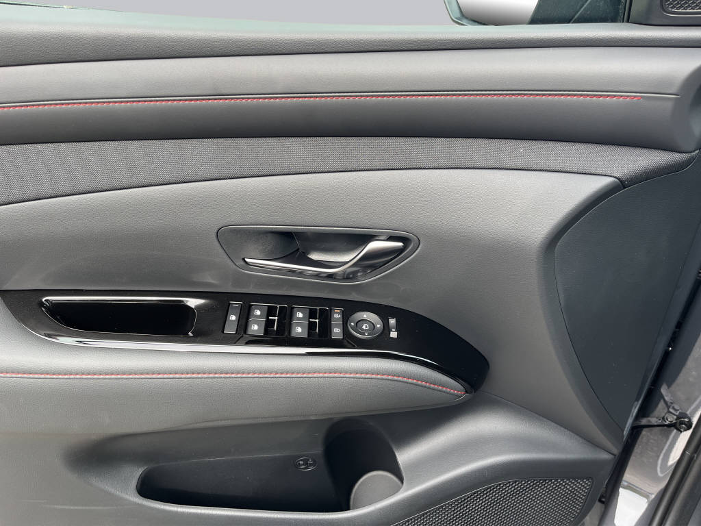 HYUNDAI Tucson 1.6 T-GDi HEV N-Line 4WD-image-11