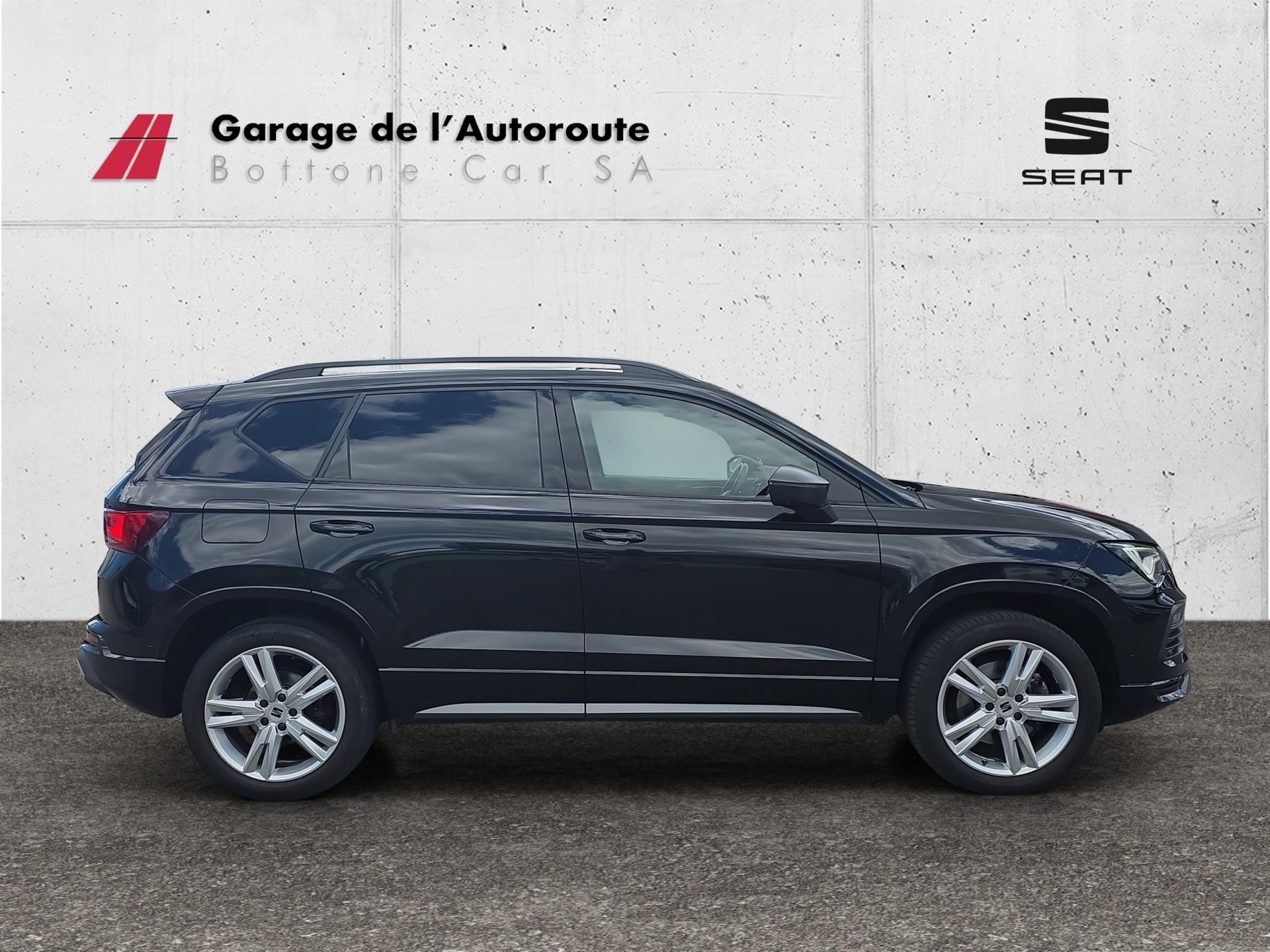 SEAT Ateca 2.0 TSI Hola FR 4Drive DSG-image-5