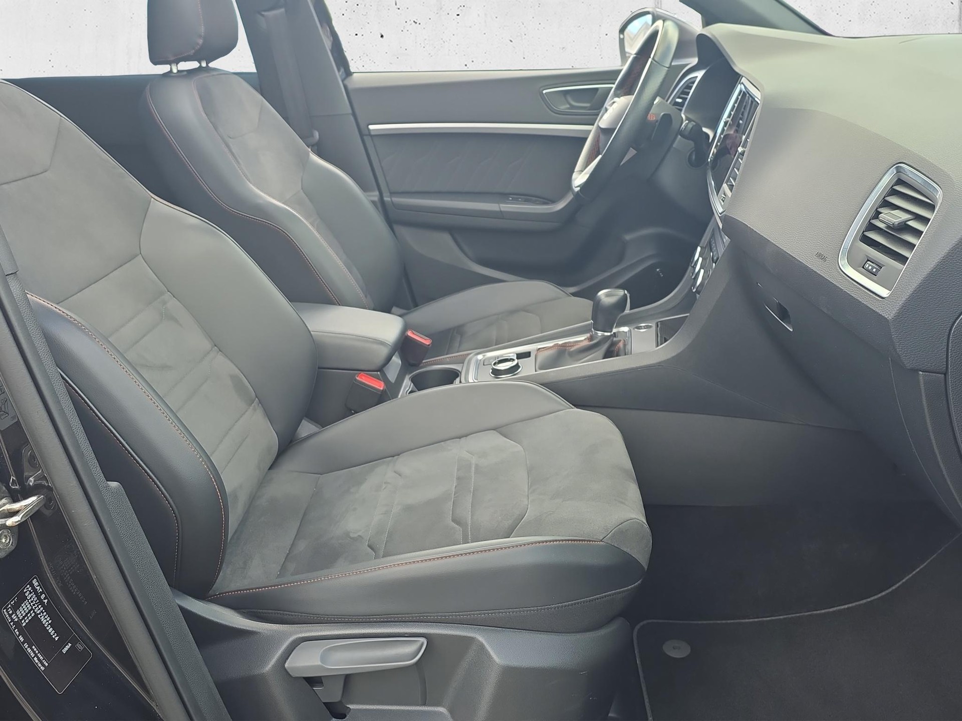 SEAT Ateca 2.0 TSI Hola FR 4Drive DSG-image-16