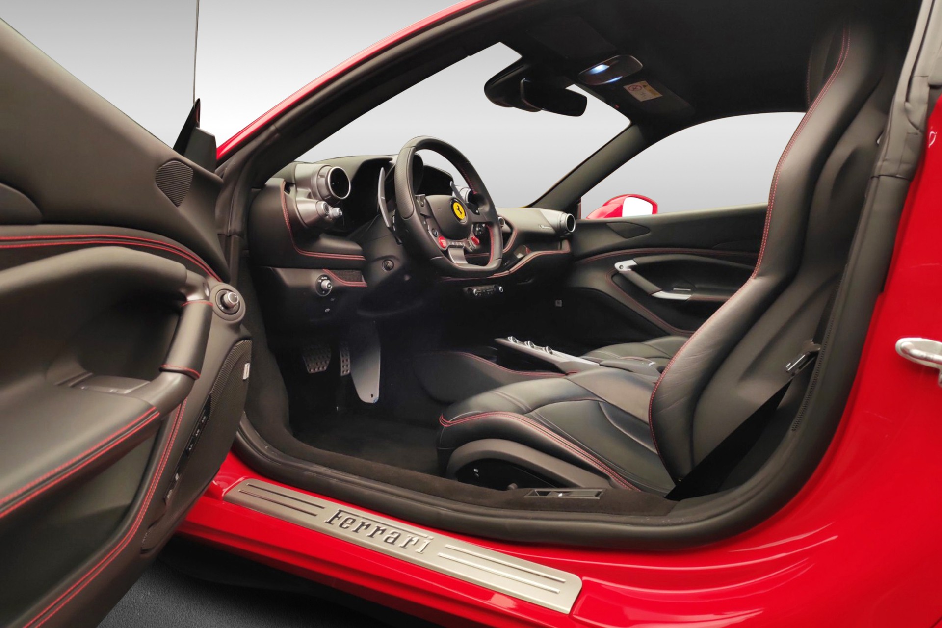 FERRARI F8 Tributo-image-12