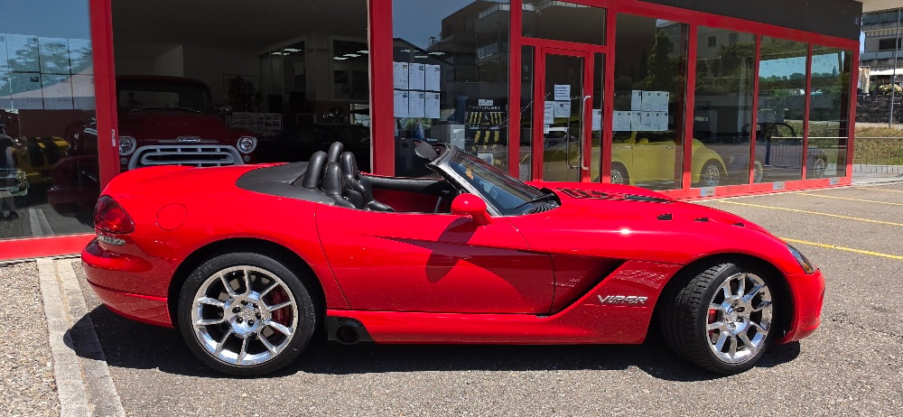 DODGE Viper SRT-10-showroom-element-1
