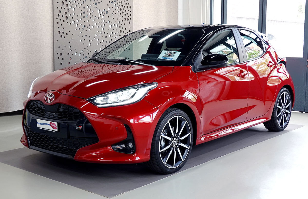 TOYOTA Yaris 1.5 GR Sport e-CVT