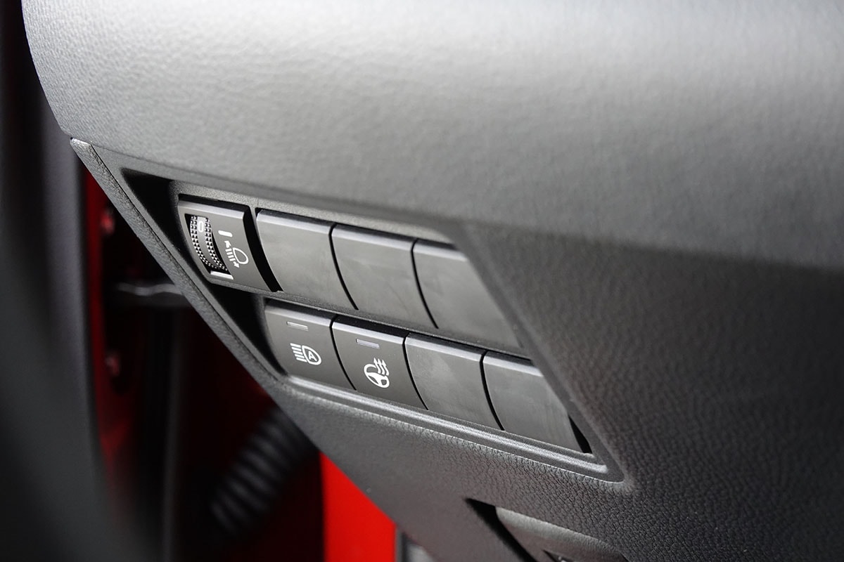 TOYOTA Yaris 1.5 GR Sport e-CVT-image-15