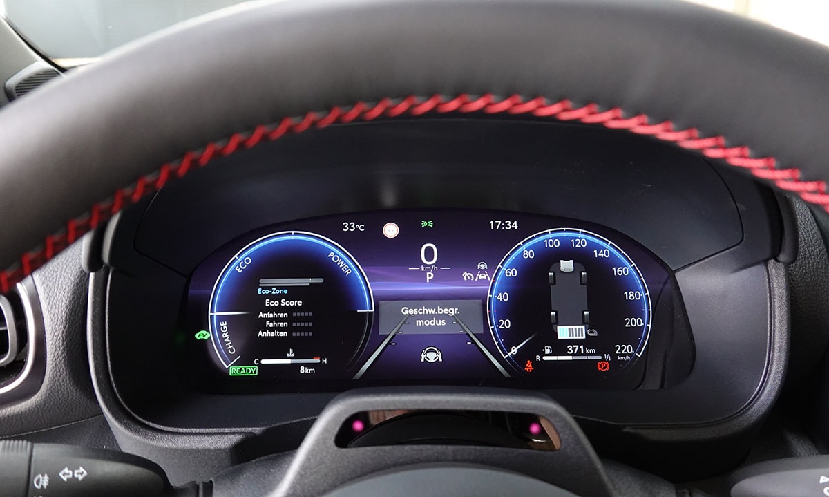 TOYOTA Yaris 1.5 GR Sport e-CVT-image-10