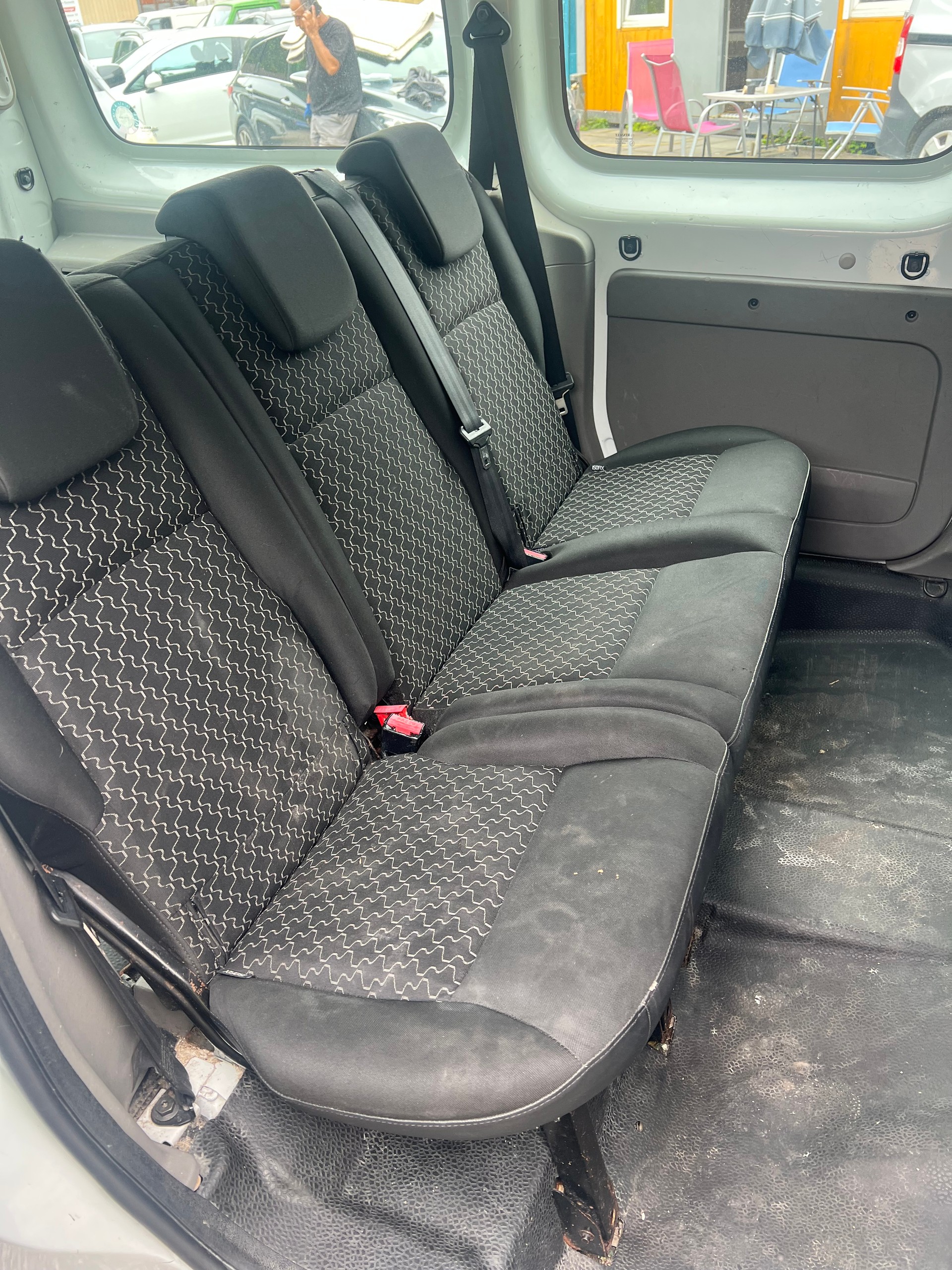 RENAULT Kangoo 1.5 dCi Expression-image-10