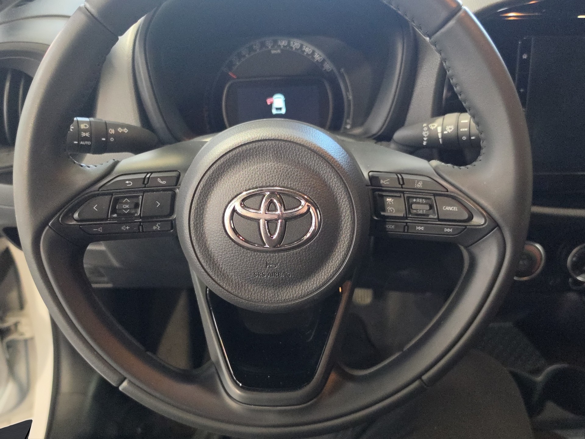 TOYOTA Aygo X 1.0 VVT-i Comfort CVT-image-9